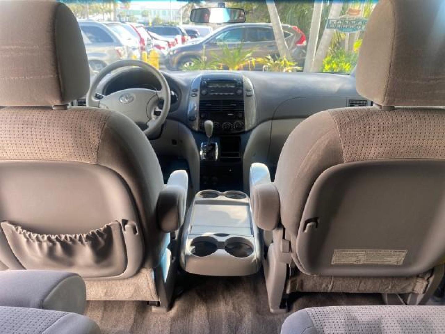 2010 Silver Pine Mica /Stone Toyota Sienna LE LOW MILES 41,871 1 OWNER 7 PASSENGER (5TDKK4CC9AS) with an 3.5L DOHC 24-Valve VVT-i V6 Engine engine, Automatic transmission, located at 4701 North Dixie Hwy, Pompano Beach, FL, 33064, (954) 422-2889, 26.240938, -80.123474 - OUR WEBPAGE FLORIDACARS1.COM HAS OVER 100 PHOTOS AND FREE CARFAX LINK 2010 TOYOTA SIENNA LE 7-PASSENGER 1 OWNER FLORIDA VIN: 5TDKK4CC9AS339371 5 T D K K 4 C C 9 A S 3 3 9 3 7 1 VAN 3.5L V6 F DOHC 24V GASOLINE 23 MPG FRONT WHEEL DRIVE Features ABS Brakes Air Conditioning AM/FM Stereo Automatic Transm - Photo#91