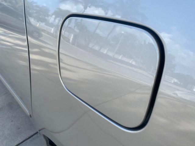 2010 Desert Sand Mica /Stone Toyota Sienna LE LOW MILES 41,871 1 OWNER 7 PASSENGER (5TDKK4CC9AS) with an 3.5L DOHC 24-Valve VVT-i V6 Engine engine, Automatic transmission, located at 4701 North Dixie Hwy, Pompano Beach, FL, 33064, (954) 422-2889, 26.240938, -80.123474 - OUR WEBPAGE FLORIDACARS1.COM HAS OVER 100 PHOTOS AND FREE CARFAX LINK 2010 TOYOTA SIENNA LE 7-PASSENGER 1 OWNER FLORIDA VIN: 5TDKK4CC9AS339371 5 T D K K 4 C C 9 A S 3 3 9 3 7 1 VAN 3.5L V6 F DOHC 24V GASOLINE 23 MPG FRONT WHEEL DRIVE Features ABS Brakes Air Conditioning AM/FM Stereo Automatic Transm - Photo#97