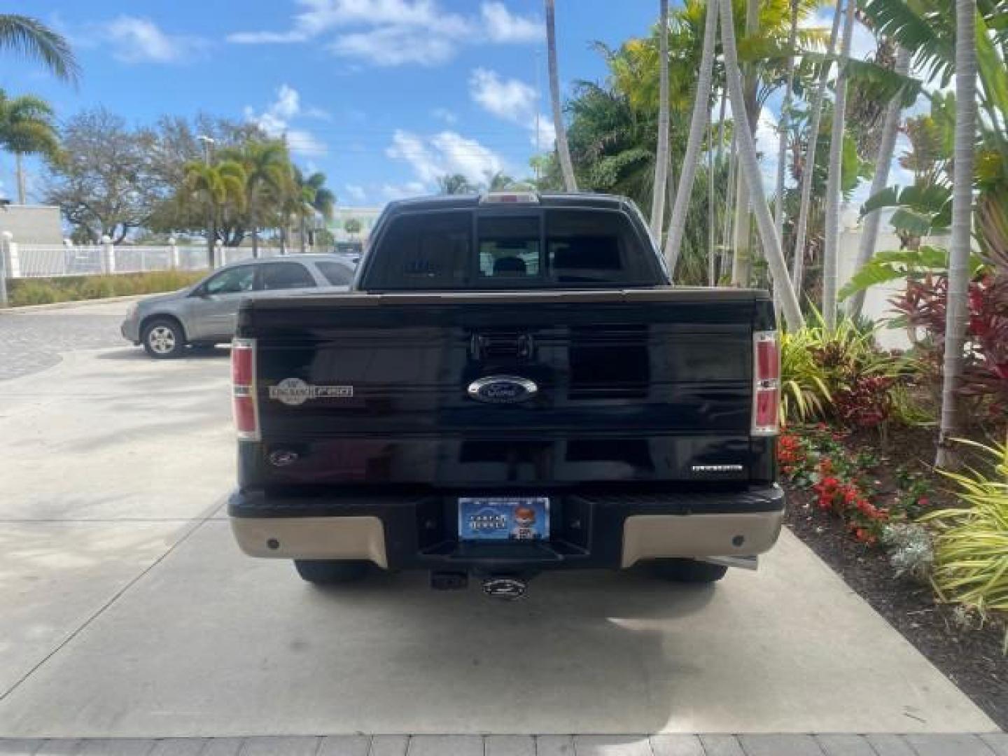 2013 Tuxedo Black Metallic /Chaparral w/Pale Adobe Interior Ford F-150 King Ranch LOW MILES 60,151 1 OWNER (1FTFW1CF6DK) with an 5.0L V8 FFV Engine engine, Automatic transmission, located at 4701 North Dixie Hwy, Pompano Beach, FL, 33064, (954) 422-2889, 26.240938, -80.123474 - OUR WEBPAGE FLORIDACARS1.COM HAS OVER 100 PHOTOS AND FREE CARFAX LINK 2013 FORD F-150 KING RANCH 1 OWNER FLORIDA SUNROOF LOADED VIN: 1FTFW1CF6DKF83375 1 F T F W 1 C F 6 D K F 8 3 3 7 5 CREW PICKUP 5.0L V8 F DOHC 32V FLEX FUEL 21 MPG REAR WHEEL DRIVE Features A/C Seat(s) ABS Brakes Air Conditioning A - Photo#35
