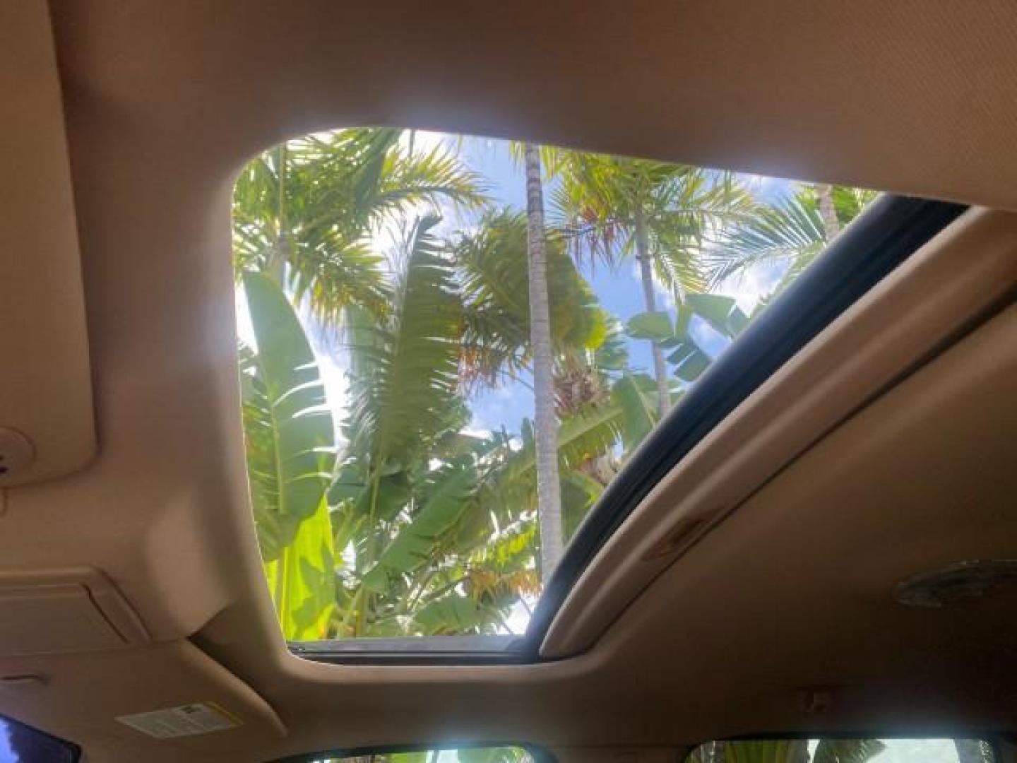 2013 Tuxedo Black Metallic /Chaparral w/Pale Adobe Interior Ford F-150 King Ranch LOW MILES 60,151 1 OWNER (1FTFW1CF6DK) with an 5.0L V8 FFV Engine engine, Automatic transmission, located at 4701 North Dixie Hwy, Pompano Beach, FL, 33064, (954) 422-2889, 26.240938, -80.123474 - OUR WEBPAGE FLORIDACARS1.COM HAS OVER 100 PHOTOS AND FREE CARFAX LINK 2013 FORD F-150 KING RANCH 1 OWNER FLORIDA SUNROOF LOADED VIN: 1FTFW1CF6DKF83375 1 F T F W 1 C F 6 D K F 8 3 3 7 5 CREW PICKUP 5.0L V8 F DOHC 32V FLEX FUEL 21 MPG REAR WHEEL DRIVE Features A/C Seat(s) ABS Brakes Air Conditioning A - Photo#74