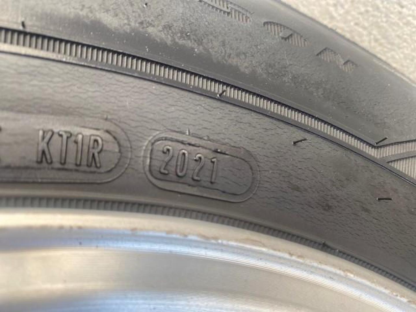 2005 Bright Red /Medium Dark Flint Ford Explorer Sport Trac PU XLS LOW MILES 72,457 (1FMZU67K85U) with an 4.0L SOHC V6 Engine engine, Automatic transmission, located at 4701 North Dixie Hwy, Pompano Beach, FL, 33064, (954) 422-2889, 26.240938, -80.123474 - OUR WEBPAGE FLORIDACARS1.COM HAS OVER 100 PHOTOS AND FREE CARFAX LINK 2005 FORD EXPLORER SPORT TRAC XLS PICKUP VIN: 1FMZU67K85UB51993 1 F M Z U 6 7 K 8 5 U B 5 1 9 9 3 SPORT PICKUP 4.0L V6 F FLEX FUEL 21 MPG REAR WHEEL DRIVE Features ABS Brakes Air Conditioning Alloy Wheels AM/FM Stereo Automatic Tr - Photo#80