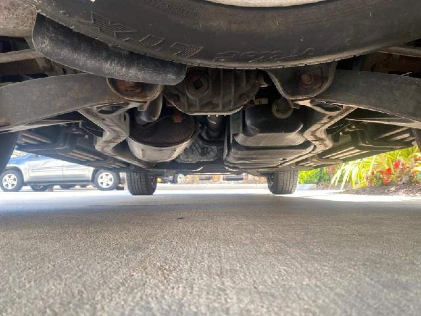 2003 Ceramic White /Light Parchment Lincoln Aviator Premium 4WD SUNROOF (5LMEU78H03Z) with an 4.6L DOHC 32-Valve V8 Engine engine, Automatic transmission, located at 4701 North Dixie Hwy, Pompano Beach, FL, 33064, (954) 422-2889, 26.240938, -80.123474 - OUR WEBPAGE FLORIDACARS1.COM HAS OVER 100 PHOTOS AND FREE CARFAX LINK 2003 LINCOLN AVIATOR PREMIUM 4WD SUNROOF $45,120 NEW TIRES LOOK VERY NICE VIN: 5LMEU78H03ZJ14425 5 L M E U 7 8 H 0 3 Z J 1 4 4 2 5 4 DOOR WAGON/SPORT UTILITY 4.6L V8 F DOHC GASOLINE 18 MPG REAR WHEEL DRIVE W/ 4X4 Features 4WD/AWD - Photo#22