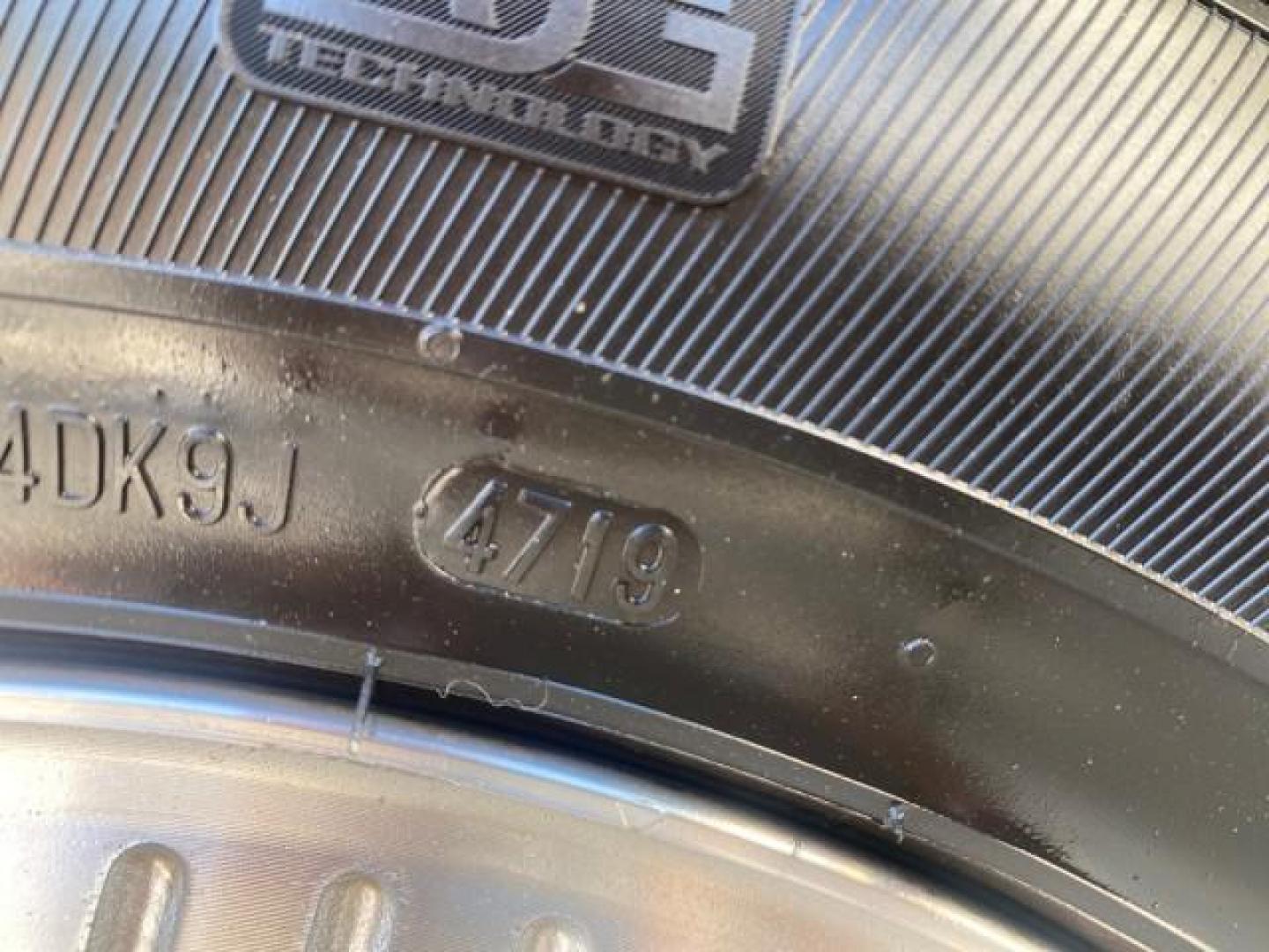 2003 Ceramic White /Light Parchment Lincoln Aviator Premium 4WD SUNROOF (5LMEU78H03Z) with an 4.6L DOHC 32-Valve V8 Engine engine, Automatic transmission, located at 4701 North Dixie Hwy, Pompano Beach, FL, 33064, (954) 422-2889, 26.240938, -80.123474 - OUR WEBPAGE FLORIDACARS1.COM HAS OVER 100 PHOTOS AND FREE CARFAX LINK 2003 LINCOLN AVIATOR PREMIUM 4WD SUNROOF $45,120 NEW TIRES LOOK VERY NICE VIN: 5LMEU78H03ZJ14425 5 L M E U 7 8 H 0 3 Z J 1 4 4 2 5 4 DOOR WAGON/SPORT UTILITY 4.6L V8 F DOHC GASOLINE 18 MPG REAR WHEEL DRIVE W/ 4X4 Features 4WD/AWD - Photo#36