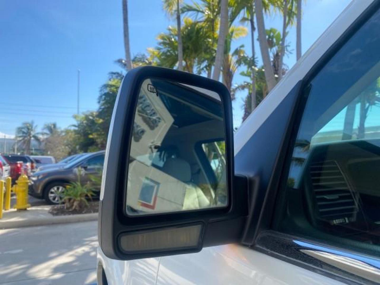 2003 Ceramic White /Light Parchment Lincoln Aviator Premium 4WD SUNROOF (5LMEU78H03Z) with an 4.6L DOHC 32-Valve V8 Engine engine, Automatic transmission, located at 4701 North Dixie Hwy, Pompano Beach, FL, 33064, (954) 422-2889, 26.240938, -80.123474 - OUR WEBPAGE FLORIDACARS1.COM HAS OVER 100 PHOTOS AND FREE CARFAX LINK 2003 LINCOLN AVIATOR PREMIUM 4WD SUNROOF $45,120 NEW TIRES LOOK VERY NICE VIN: 5LMEU78H03ZJ14425 5 L M E U 7 8 H 0 3 Z J 1 4 4 2 5 4 DOOR WAGON/SPORT UTILITY 4.6L V8 F DOHC GASOLINE 18 MPG REAR WHEEL DRIVE W/ 4X4 Features 4WD/AWD - Photo#40