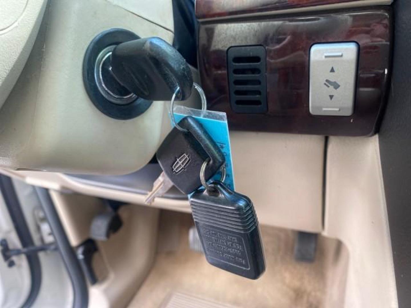 2003 Ceramic White /Light Parchment Lincoln Aviator Premium 4WD SUNROOF (5LMEU78H03Z) with an 4.6L DOHC 32-Valve V8 Engine engine, Automatic transmission, located at 4701 North Dixie Hwy, Pompano Beach, FL, 33064, (954) 422-2889, 26.240938, -80.123474 - OUR WEBPAGE FLORIDACARS1.COM HAS OVER 100 PHOTOS AND FREE CARFAX LINK 2003 LINCOLN AVIATOR PREMIUM 4WD SUNROOF $45,120 NEW TIRES LOOK VERY NICE VIN: 5LMEU78H03ZJ14425 5 L M E U 7 8 H 0 3 Z J 1 4 4 2 5 4 DOOR WAGON/SPORT UTILITY 4.6L V8 F DOHC GASOLINE 18 MPG REAR WHEEL DRIVE W/ 4X4 Features 4WD/AWD - Photo#58