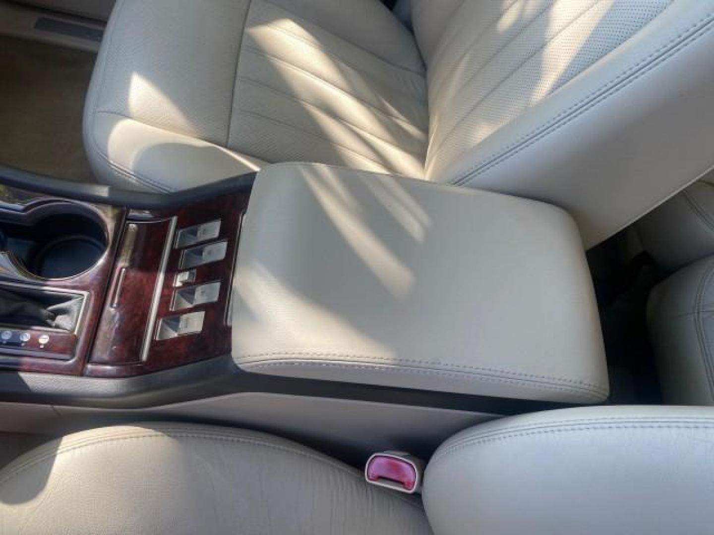 2003 Ceramic White /Light Parchment Lincoln Aviator Premium 4WD SUNROOF (5LMEU78H03Z) with an 4.6L DOHC 32-Valve V8 Engine engine, Automatic transmission, located at 4701 North Dixie Hwy, Pompano Beach, FL, 33064, (954) 422-2889, 26.240938, -80.123474 - OUR WEBPAGE FLORIDACARS1.COM HAS OVER 100 PHOTOS AND FREE CARFAX LINK 2003 LINCOLN AVIATOR PREMIUM 4WD SUNROOF $45,120 NEW TIRES LOOK VERY NICE VIN: 5LMEU78H03ZJ14425 5 L M E U 7 8 H 0 3 Z J 1 4 4 2 5 4 DOOR WAGON/SPORT UTILITY 4.6L V8 F DOHC GASOLINE 18 MPG REAR WHEEL DRIVE W/ 4X4 Features 4WD/AWD - Photo#66