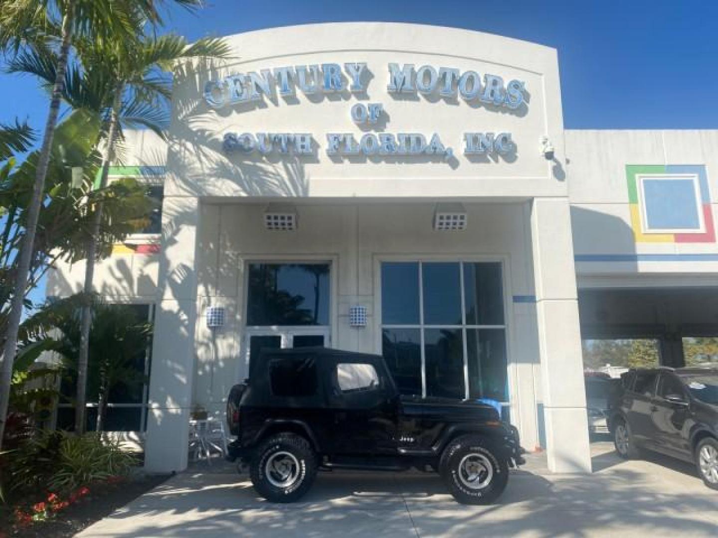 1994 Black /Gray Jeep Wrangler 4.0 6 CYL SE LOW MILES 87,813 (1J4FY29S8RP) with an 4.0L Straight 6-Cyl Engine engine, Automatic transmission, located at 4701 North Dixie Hwy, Pompano Beach, FL, 33064, (954) 422-2889, 26.240938, -80.123474 - OUR WEBPAGE FLORIDACARS1.COM HAS OVER 100 PHOTOS AND FREE CARFAX LINK 1994 JEEP WRANGLER SE AUTO AC BRAND NEW TOP WITH HARDWARE $ 2000 VALUE INCLUDED VIN: 1J4FY29S8RP433289 1 J 4 F Y 2 9 S 8 R P 4 3 3 2 8 9 UTILITY (BLAZER, JIMMY, SCOUT, ETC.) 4.0L I6 F GASOLINE REAR WHEEL DRIVE W/ 4X4 Features ABS - Photo#0