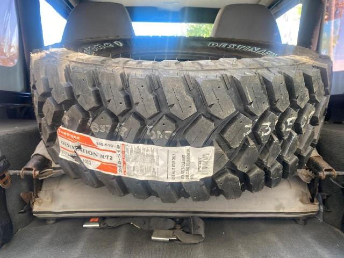 1994 Black /Gray Jeep Wrangler 4.0 6 CYL SE LOW MILES 87,813 (1J4FY29S8RP) with an 4.0L Straight 6-Cyl Engine engine, Automatic transmission, located at 4701 North Dixie Hwy, Pompano Beach, FL, 33064, (954) 422-2889, 26.240938, -80.123474 - OUR WEBPAGE FLORIDACARS1.COM HAS OVER 100 PHOTOS AND FREE CARFAX LINK 1994 JEEP WRANGLER SE AUTO AC BRAND NEW TOP WITH HARDWARE $ 2000 VALUE INCLUDED VIN: 1J4FY29S8RP433289 1 J 4 F Y 2 9 S 8 R P 4 3 3 2 8 9 UTILITY (BLAZER, JIMMY, SCOUT, ETC.) 4.0L I6 F GASOLINE REAR WHEEL DRIVE W/ 4X4 Features ABS - Photo#40