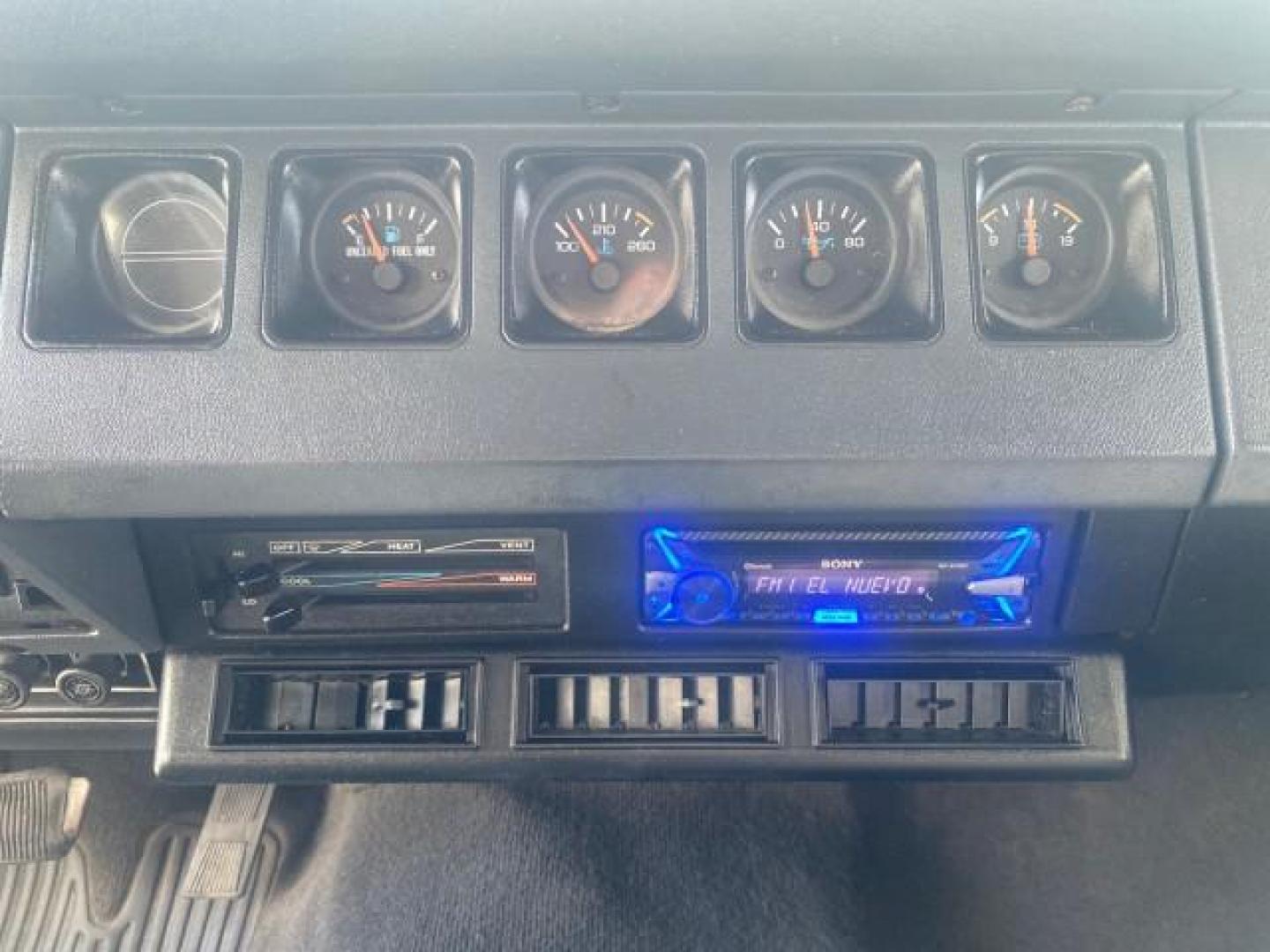 1994 Black /Gray Jeep Wrangler 4.0 6 CYL SE LOW MILES 87,813 (1J4FY29S8RP) with an 4.0L Straight 6-Cyl Engine engine, Automatic transmission, located at 4701 North Dixie Hwy, Pompano Beach, FL, 33064, (954) 422-2889, 26.240938, -80.123474 - OUR WEBPAGE FLORIDACARS1.COM HAS OVER 100 PHOTOS AND FREE CARFAX LINK 1994 JEEP WRANGLER SE AUTO AC BRAND NEW TOP WITH HARDWARE $ 2000 VALUE INCLUDED VIN: 1J4FY29S8RP433289 1 J 4 F Y 2 9 S 8 R P 4 3 3 2 8 9 UTILITY (BLAZER, JIMMY, SCOUT, ETC.) 4.0L I6 F GASOLINE REAR WHEEL DRIVE W/ 4X4 Features ABS - Photo#64