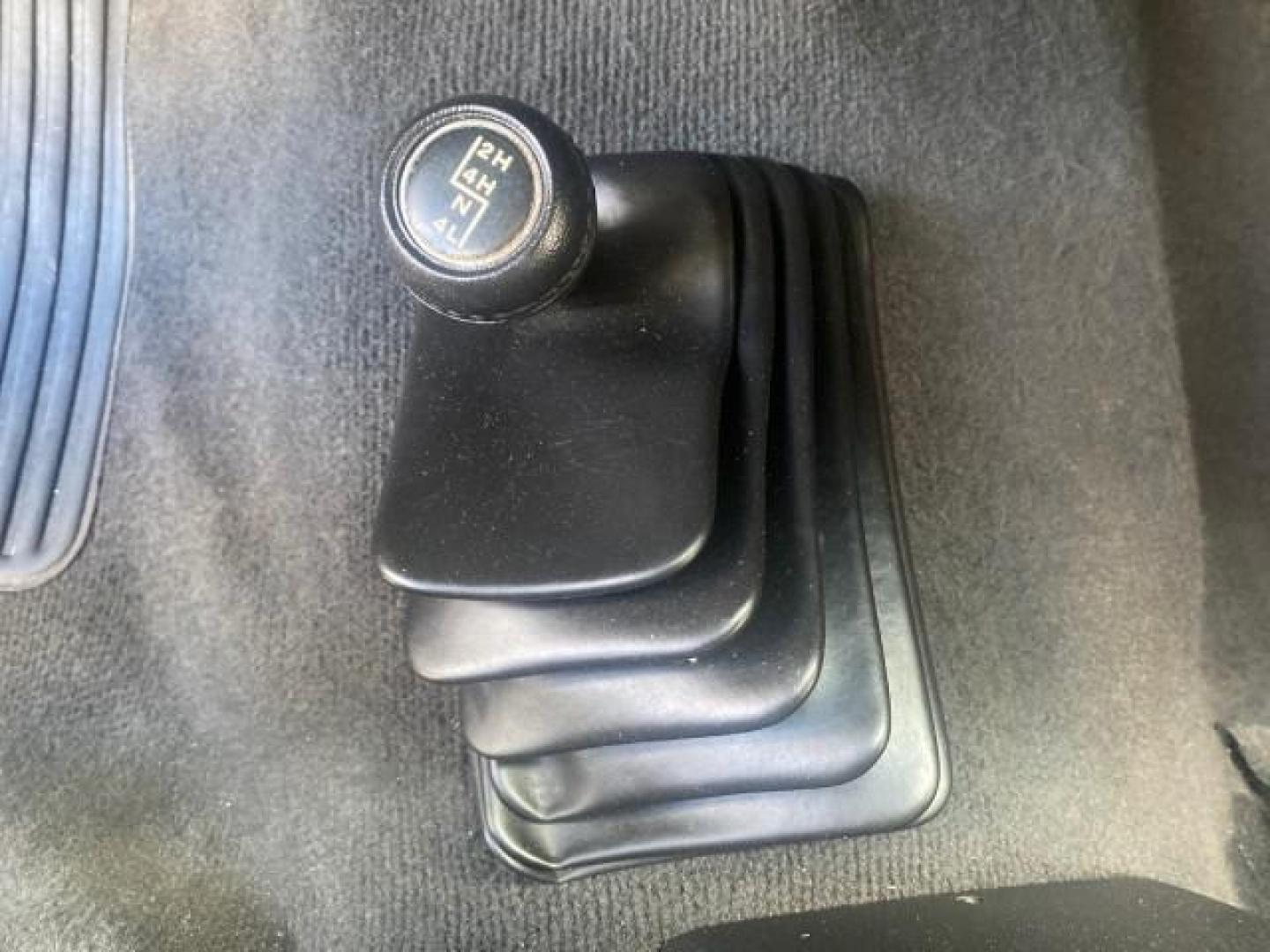 1994 Black /Gray Jeep Wrangler 4.0 6 CYL SE LOW MILES 87,813 (1J4FY29S8RP) with an 4.0L Straight 6-Cyl Engine engine, Automatic transmission, located at 4701 North Dixie Hwy, Pompano Beach, FL, 33064, (954) 422-2889, 26.240938, -80.123474 - OUR WEBPAGE FLORIDACARS1.COM HAS OVER 100 PHOTOS AND FREE CARFAX LINK 1994 JEEP WRANGLER SE AUTO AC BRAND NEW TOP WITH HARDWARE $ 2000 VALUE INCLUDED VIN: 1J4FY29S8RP433289 1 J 4 F Y 2 9 S 8 R P 4 3 3 2 8 9 UTILITY (BLAZER, JIMMY, SCOUT, ETC.) 4.0L I6 F GASOLINE REAR WHEEL DRIVE W/ 4X4 Features ABS - Photo#67