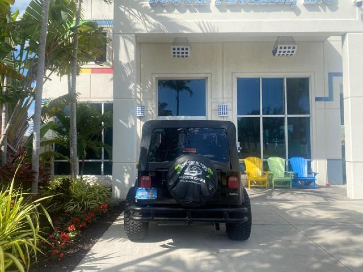 1994 Black /Gray Jeep Wrangler 4.0 6 CYL SE LOW MILES 87,813 (1J4FY29S8RP) with an 4.0L Straight 6-Cyl Engine engine, Automatic transmission, located at 4701 North Dixie Hwy, Pompano Beach, FL, 33064, (954) 422-2889, 26.240938, -80.123474 - OUR WEBPAGE FLORIDACARS1.COM HAS OVER 100 PHOTOS AND FREE CARFAX LINK 1994 JEEP WRANGLER SE AUTO AC BRAND NEW TOP WITH HARDWARE $ 2000 VALUE INCLUDED VIN: 1J4FY29S8RP433289 1 J 4 F Y 2 9 S 8 R P 4 3 3 2 8 9 UTILITY (BLAZER, JIMMY, SCOUT, ETC.) 4.0L I6 F GASOLINE REAR WHEEL DRIVE W/ 4X4 Features ABS - Photo#93