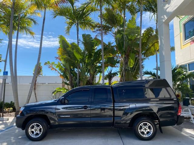 2007 Black Sand Pearl /Gray Toyota Tacoma 4 DR CAMPER TOP LOW MILES 52,954 (5TETX22N17Z) with an 2.7L DOHC EFI 16-Valve I4 VVT-i Engine engine, Automatic transmission, located at 4701 North Dixie Hwy, Pompano Beach, FL, 33064, (954) 422-2889, 26.240938, -80.123474 - OUR WEBPAGE FLORIDACARS1.COM HAS OVER 100 PHOTOS AND FREE CARFAX LINK 2007 TOYOTA TACOMA 4 CYL CAMPER TOP AUTO AC LOADED VIN: 5TETX22N17Z457228 5 T E T X 2 2 N 1 7 Z 4 5 7 2 2 8 CLUB CAB PICKUP 2.7L I4 F DOHC 16V GASOLINE 28 MPG REAR WHEEL DRIVE Features ABS Brakes Air Conditioning AM/FM Stereo Auto - Photo#30