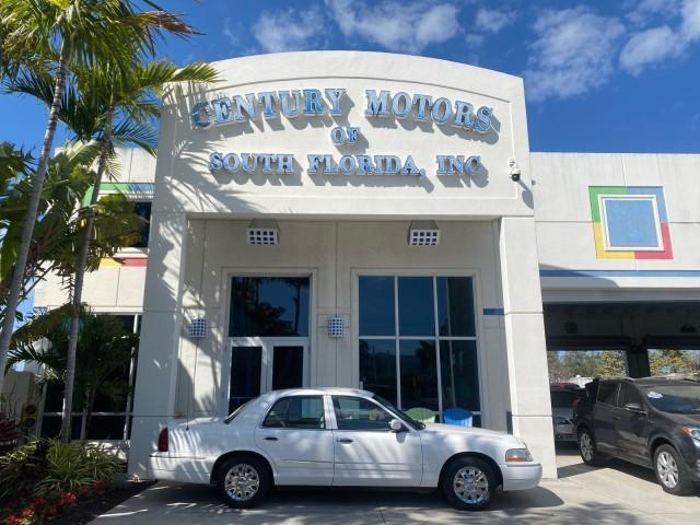 photo of 2005 Mercury Grand Marquis GS LOW MILES 49,348