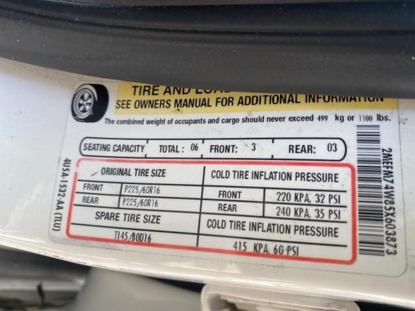 2005 Vibrant White /Medium Parchment Mercury Grand Marquis GS LOW MILES 49,348 (2MEFM74W85X) with an 4.6L OHC SEFI V8 Engine engine, Automatic transmission, located at 4701 North Dixie Hwy, Pompano Beach, FL, 33064, (954) 422-2889, 26.240938, -80.123474 - OUR WEBPAGE FLORIDACARS1.COM HAS OVER 100 PHOTOS AND FREE CARFAX LINK 2005 MERCURY GRAND MARQUIS GS VIN: 2MEFM74W85X603873 2 M E F M 7 4 W 8 5 X 6 0 3 8 7 3 SEDAN 4 DR 4.6L V8 F DOHC GASOLINE 25 MPG REAR WHEEL DRIVE Features ABS Brakes Air Conditioning AM/FM Stereo Automatic Transmission CD Audio Cl- Photo#63