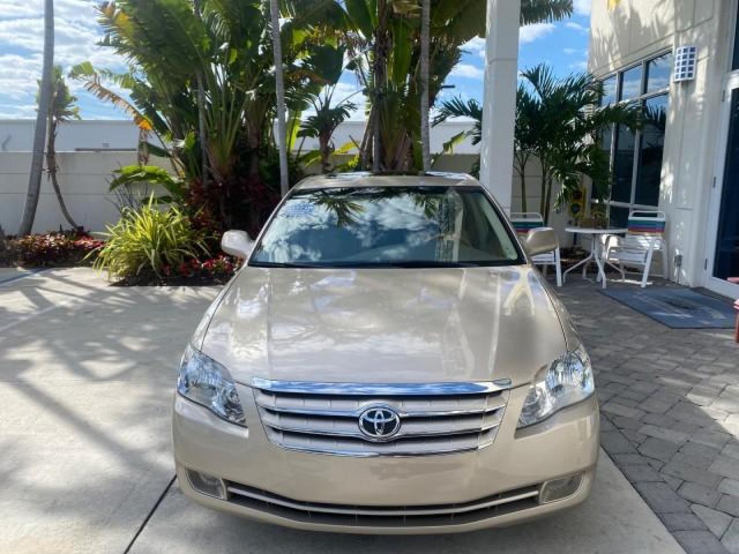 2007 Desert Sand Mica /Graphite Toyota Avalon XL Limited LOW MILES 73,237 (4T1BK36BX7U) with an 3.5L DOHC EFI 24-Valve V6 Engine engine, Automatic transmission, located at 4701 North Dixie Hwy, Pompano Beach, FL, 33064, (954) 422-2889, 26.240938, -80.123474 - OUR WEBPAGE FLORIDACARS1.COM HAS OVER 100 PHOTOS AND FREE CARFAX LINK 2007 TOYOTA AVALON XL LIMITED SUNROOF LEATHER LOADED NEW $34,065 VIN: 4T1BK36BX7U252561 4 T 1 B K 3 6 B X 7 U 2 5 2 5 6 1 SEDAN 4 DR 3.5L V6 F DOHC 24V GASOLINE 28 MPG FRONT WHEEL DRIVE Features A/C Seat(s) ABS Brakes Air Conditio - Photo#2
