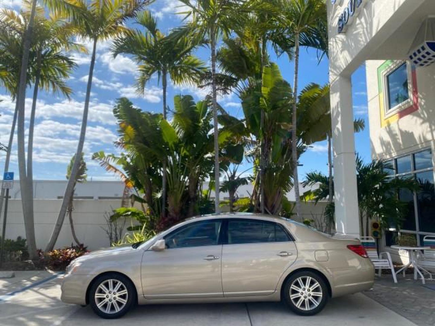 2007 Desert Sand Mica /Graphite Toyota Avalon XL Limited LOW MILES 73,237 (4T1BK36BX7U) with an 3.5L DOHC EFI 24-Valve V6 Engine engine, Automatic transmission, located at 4701 North Dixie Hwy, Pompano Beach, FL, 33064, (954) 422-2889, 26.240938, -80.123474 - OUR WEBPAGE FLORIDACARS1.COM HAS OVER 100 PHOTOS AND FREE CARFAX LINK 2007 TOYOTA AVALON XL LIMITED SUNROOF LEATHER LOADED NEW $34,065 VIN: 4T1BK36BX7U252561 4 T 1 B K 3 6 B X 7 U 2 5 2 5 6 1 SEDAN 4 DR 3.5L V6 F DOHC 24V GASOLINE 28 MPG FRONT WHEEL DRIVE Features A/C Seat(s) ABS Brakes Air Conditio - Photo#4
