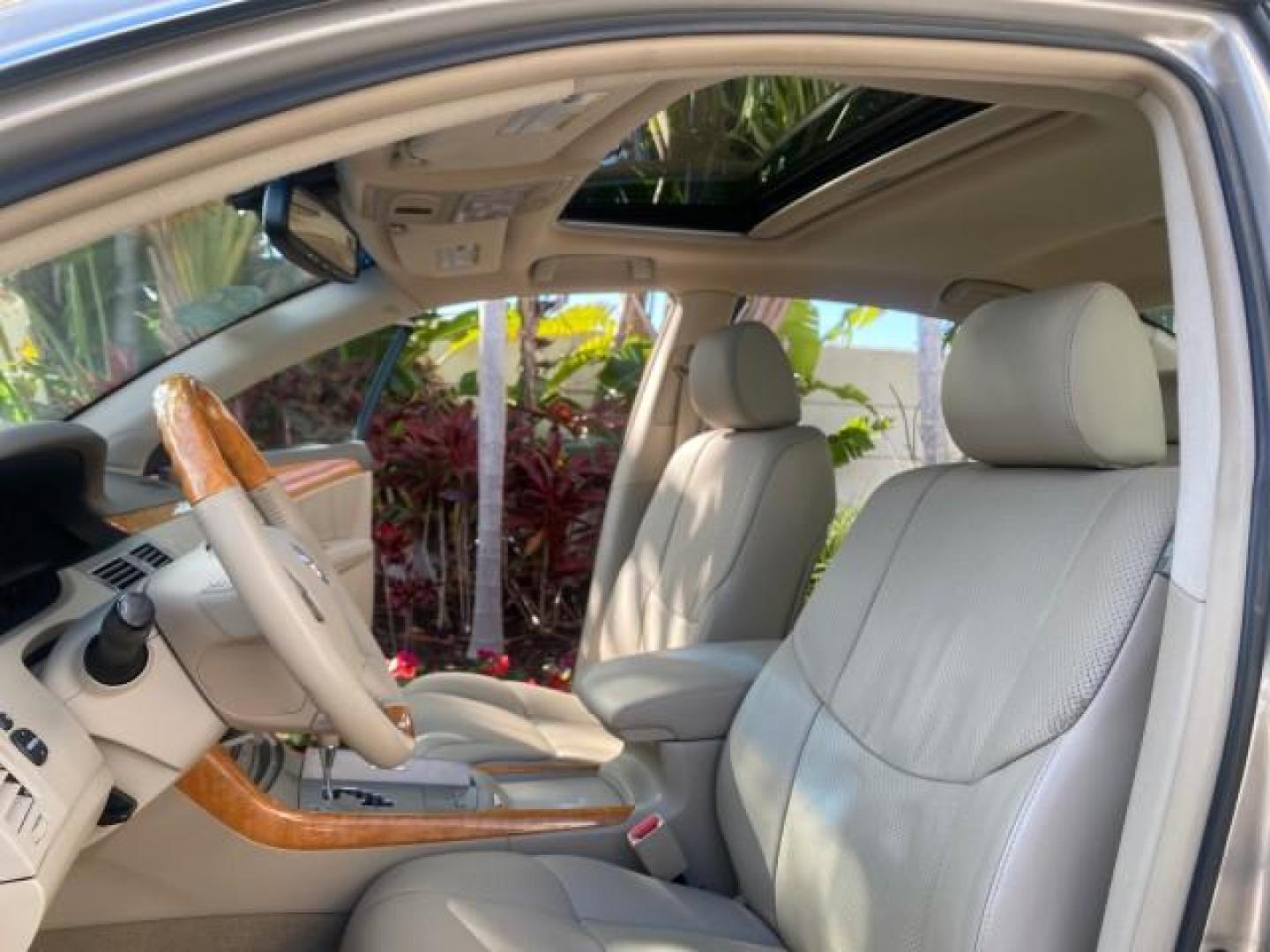 2007 Desert Sand Mica /Graphite Toyota Avalon XL Limited LOW MILES 73,237 (4T1BK36BX7U) with an 3.5L DOHC EFI 24-Valve V6 Engine engine, Automatic transmission, located at 4701 North Dixie Hwy, Pompano Beach, FL, 33064, (954) 422-2889, 26.240938, -80.123474 - OUR WEBPAGE FLORIDACARS1.COM HAS OVER 100 PHOTOS AND FREE CARFAX LINK 2007 TOYOTA AVALON XL LIMITED SUNROOF LEATHER LOADED NEW $34,065 VIN: 4T1BK36BX7U252561 4 T 1 B K 3 6 B X 7 U 2 5 2 5 6 1 SEDAN 4 DR 3.5L V6 F DOHC 24V GASOLINE 28 MPG FRONT WHEEL DRIVE Features A/C Seat(s) ABS Brakes Air Conditio - Photo#10
