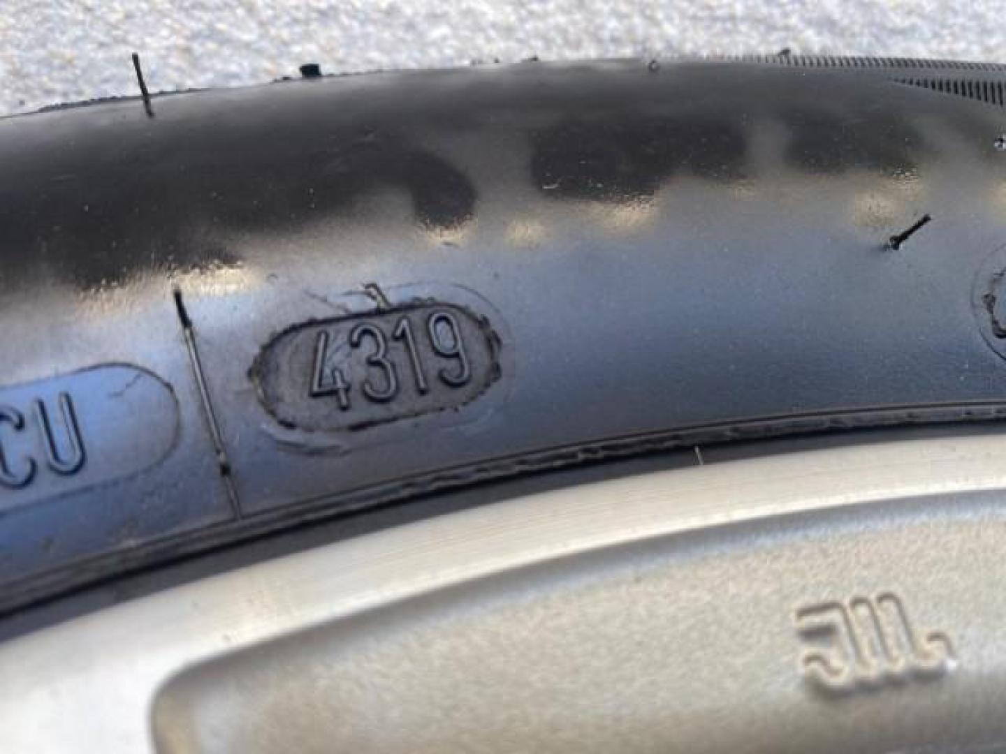 2007 Desert Sand Mica /Graphite Toyota Avalon XL Limited LOW MILES 73,237 (4T1BK36BX7U) with an 3.5L DOHC EFI 24-Valve V6 Engine engine, Automatic transmission, located at 4701 North Dixie Hwy, Pompano Beach, FL, 33064, (954) 422-2889, 26.240938, -80.123474 - OUR WEBPAGE FLORIDACARS1.COM HAS OVER 100 PHOTOS AND FREE CARFAX LINK 2007 TOYOTA AVALON XL LIMITED SUNROOF LEATHER LOADED NEW $34,065 VIN: 4T1BK36BX7U252561 4 T 1 B K 3 6 B X 7 U 2 5 2 5 6 1 SEDAN 4 DR 3.5L V6 F DOHC 24V GASOLINE 28 MPG FRONT WHEEL DRIVE Features A/C Seat(s) ABS Brakes Air Conditio - Photo#36