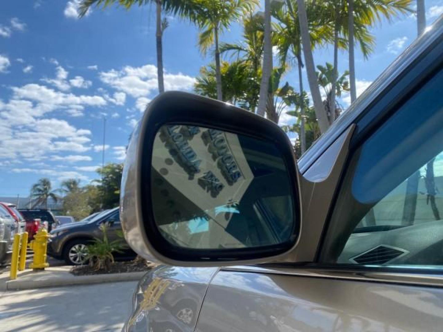 2007 Desert Sand Mica /Graphite Toyota Avalon XL Limited LOW MILES 73,237 (4T1BK36BX7U) with an 3.5L DOHC EFI 24-Valve V6 Engine engine, Automatic transmission, located at 4701 North Dixie Hwy, Pompano Beach, FL, 33064, (954) 422-2889, 26.240938, -80.123474 - OUR WEBPAGE FLORIDACARS1.COM HAS OVER 100 PHOTOS AND FREE CARFAX LINK 2007 TOYOTA AVALON XL LIMITED SUNROOF LEATHER LOADED NEW $34,065 VIN: 4T1BK36BX7U252561 4 T 1 B K 3 6 B X 7 U 2 5 2 5 6 1 SEDAN 4 DR 3.5L V6 F DOHC 24V GASOLINE 28 MPG FRONT WHEEL DRIVE Features A/C Seat(s) ABS Brakes Air Conditio - Photo#39