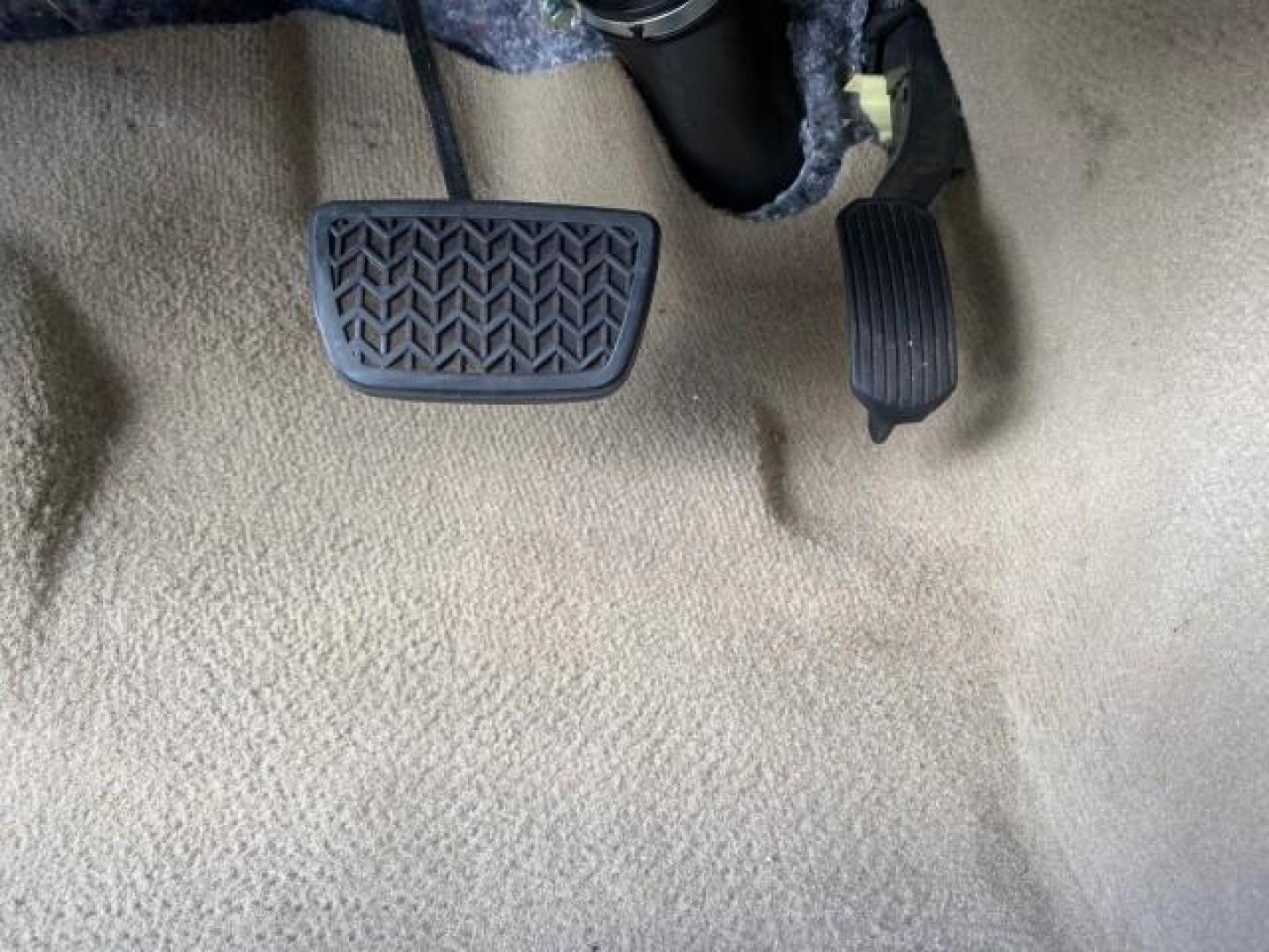 2007 Desert Sand Mica /Graphite Toyota Avalon XL Limited LOW MILES 73,237 (4T1BK36BX7U) with an 3.5L DOHC EFI 24-Valve V6 Engine engine, Automatic transmission, located at 4701 North Dixie Hwy, Pompano Beach, FL, 33064, (954) 422-2889, 26.240938, -80.123474 - OUR WEBPAGE FLORIDACARS1.COM HAS OVER 100 PHOTOS AND FREE CARFAX LINK 2007 TOYOTA AVALON XL LIMITED SUNROOF LEATHER LOADED NEW $34,065 VIN: 4T1BK36BX7U252561 4 T 1 B K 3 6 B X 7 U 2 5 2 5 6 1 SEDAN 4 DR 3.5L V6 F DOHC 24V GASOLINE 28 MPG FRONT WHEEL DRIVE Features A/C Seat(s) ABS Brakes Air Conditio - Photo#57