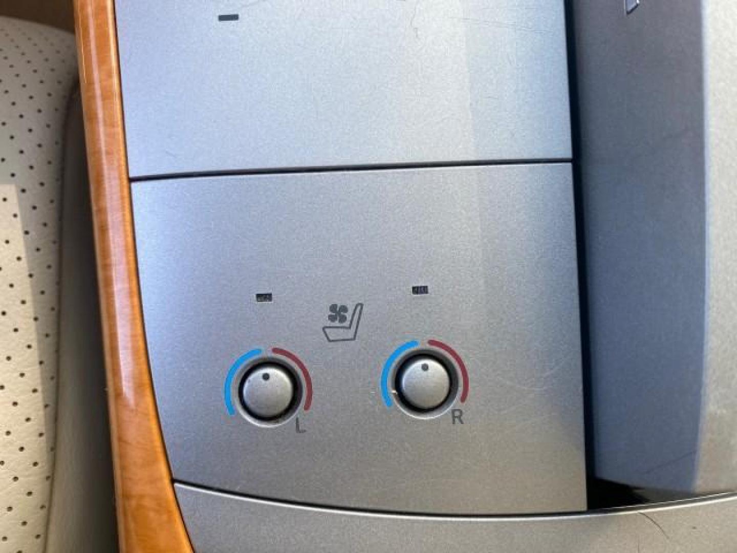 2007 Desert Sand Mica /Graphite Toyota Avalon XL Limited LOW MILES 73,237 (4T1BK36BX7U) with an 3.5L DOHC EFI 24-Valve V6 Engine engine, Automatic transmission, located at 4701 North Dixie Hwy, Pompano Beach, FL, 33064, (954) 422-2889, 26.240938, -80.123474 - OUR WEBPAGE FLORIDACARS1.COM HAS OVER 100 PHOTOS AND FREE CARFAX LINK 2007 TOYOTA AVALON XL LIMITED SUNROOF LEATHER LOADED NEW $34,065 VIN: 4T1BK36BX7U252561 4 T 1 B K 3 6 B X 7 U 2 5 2 5 6 1 SEDAN 4 DR 3.5L V6 F DOHC 24V GASOLINE 28 MPG FRONT WHEEL DRIVE Features A/C Seat(s) ABS Brakes Air Conditio - Photo#66