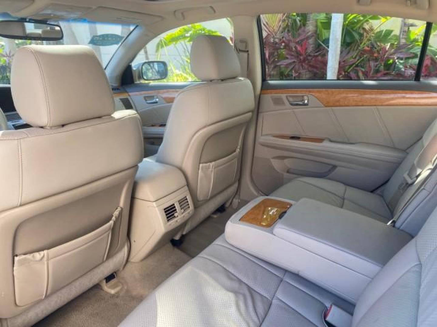 2007 Desert Sand Mica /Graphite Toyota Avalon XL Limited LOW MILES 73,237 (4T1BK36BX7U) with an 3.5L DOHC EFI 24-Valve V6 Engine engine, Automatic transmission, located at 4701 North Dixie Hwy, Pompano Beach, FL, 33064, (954) 422-2889, 26.240938, -80.123474 - OUR WEBPAGE FLORIDACARS1.COM HAS OVER 100 PHOTOS AND FREE CARFAX LINK 2007 TOYOTA AVALON XL LIMITED SUNROOF LEATHER LOADED NEW $34,065 VIN: 4T1BK36BX7U252561 4 T 1 B K 3 6 B X 7 U 2 5 2 5 6 1 SEDAN 4 DR 3.5L V6 F DOHC 24V GASOLINE 28 MPG FRONT WHEEL DRIVE Features A/C Seat(s) ABS Brakes Air Conditio - Photo#86