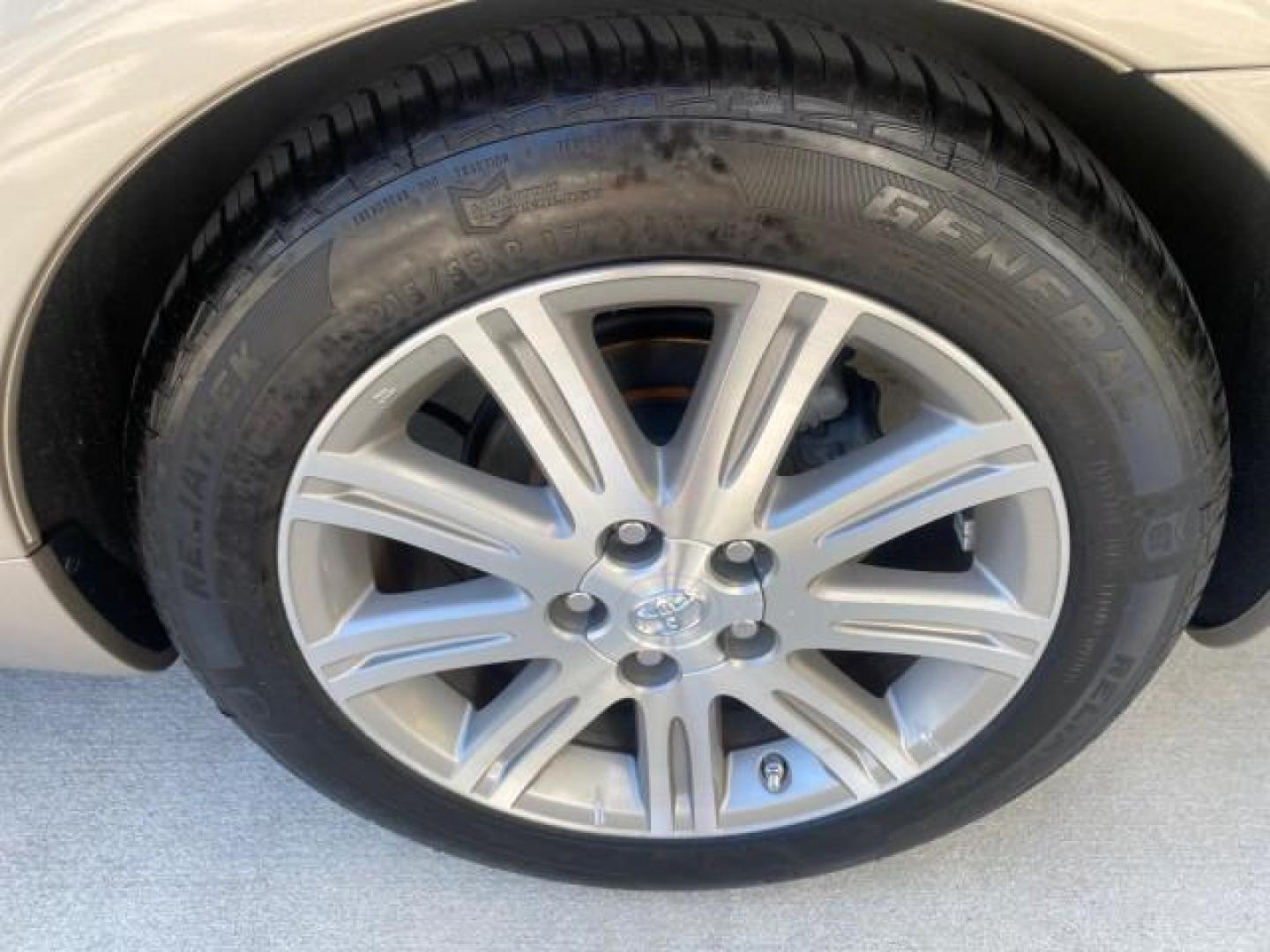 2007 Desert Sand Mica /Graphite Toyota Avalon XL Limited LOW MILES 73,237 (4T1BK36BX7U) with an 3.5L DOHC EFI 24-Valve V6 Engine engine, Automatic transmission, located at 4701 North Dixie Hwy, Pompano Beach, FL, 33064, (954) 422-2889, 26.240938, -80.123474 - OUR WEBPAGE FLORIDACARS1.COM HAS OVER 100 PHOTOS AND FREE CARFAX LINK 2007 TOYOTA AVALON XL LIMITED SUNROOF LEATHER LOADED NEW $34,065 VIN: 4T1BK36BX7U252561 4 T 1 B K 3 6 B X 7 U 2 5 2 5 6 1 SEDAN 4 DR 3.5L V6 F DOHC 24V GASOLINE 28 MPG FRONT WHEEL DRIVE Features A/C Seat(s) ABS Brakes Air Conditio - Photo#92