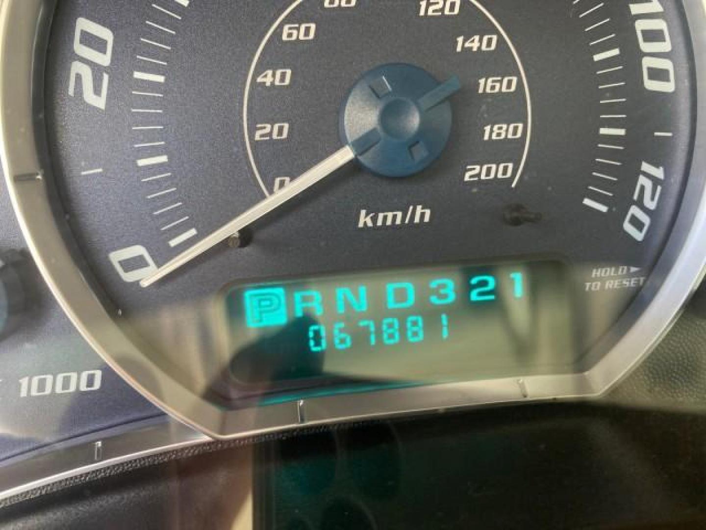 2002 White Diamond /Pewter Cadillac Escalade LOW MILES 67,881 1 OWNER (1GYEC63T92R) with an 5.3L Vortec 1000 SFI V8 Engine engine, Automatic transmission, located at 4701 North Dixie Hwy, Pompano Beach, FL, 33064, (954) 422-2889, 26.240938, -80.123474 - OUR WEBPAGE FLORIDACARS1.COM HAS OVER 100 PHOTOS AND FREE CARFAX LINK 2002 CADILLAC ESCALADE 1 OWNER SUNROOF WHITE DIAMOND PEARL NEW $48,735 VIN: 1GYEC63T92R185082 1 G Y E C 6 3 T 9 2 R 1 8 5 0 8 2 4 DOOR WAGON/SPORT UTILITY 5.3L V8 F GASOLINE 18 MPG REAR WHEEL DRIVE Features ABS Brakes Air Conditio - Photo#18