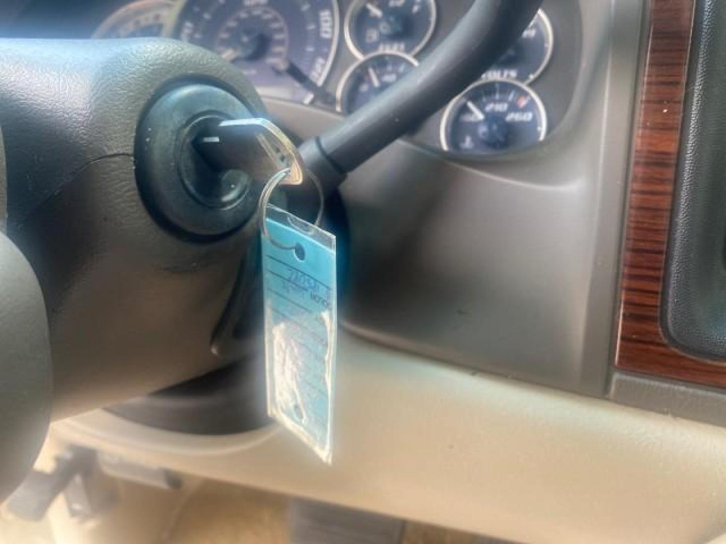 2002 White Diamond /Pewter Cadillac Escalade LOW MILES 67,881 1 OWNER (1GYEC63T92R) with an 5.3L Vortec 1000 SFI V8 Engine engine, Automatic transmission, located at 4701 North Dixie Hwy, Pompano Beach, FL, 33064, (954) 422-2889, 26.240938, -80.123474 - OUR WEBPAGE FLORIDACARS1.COM HAS OVER 100 PHOTOS AND FREE CARFAX LINK 2002 CADILLAC ESCALADE 1 OWNER SUNROOF WHITE DIAMOND PEARL NEW $48,735 VIN: 1GYEC63T92R185082 1 G Y E C 6 3 T 9 2 R 1 8 5 0 8 2 4 DOOR WAGON/SPORT UTILITY 5.3L V8 F GASOLINE 18 MPG REAR WHEEL DRIVE Features ABS Brakes Air Conditio - Photo#55