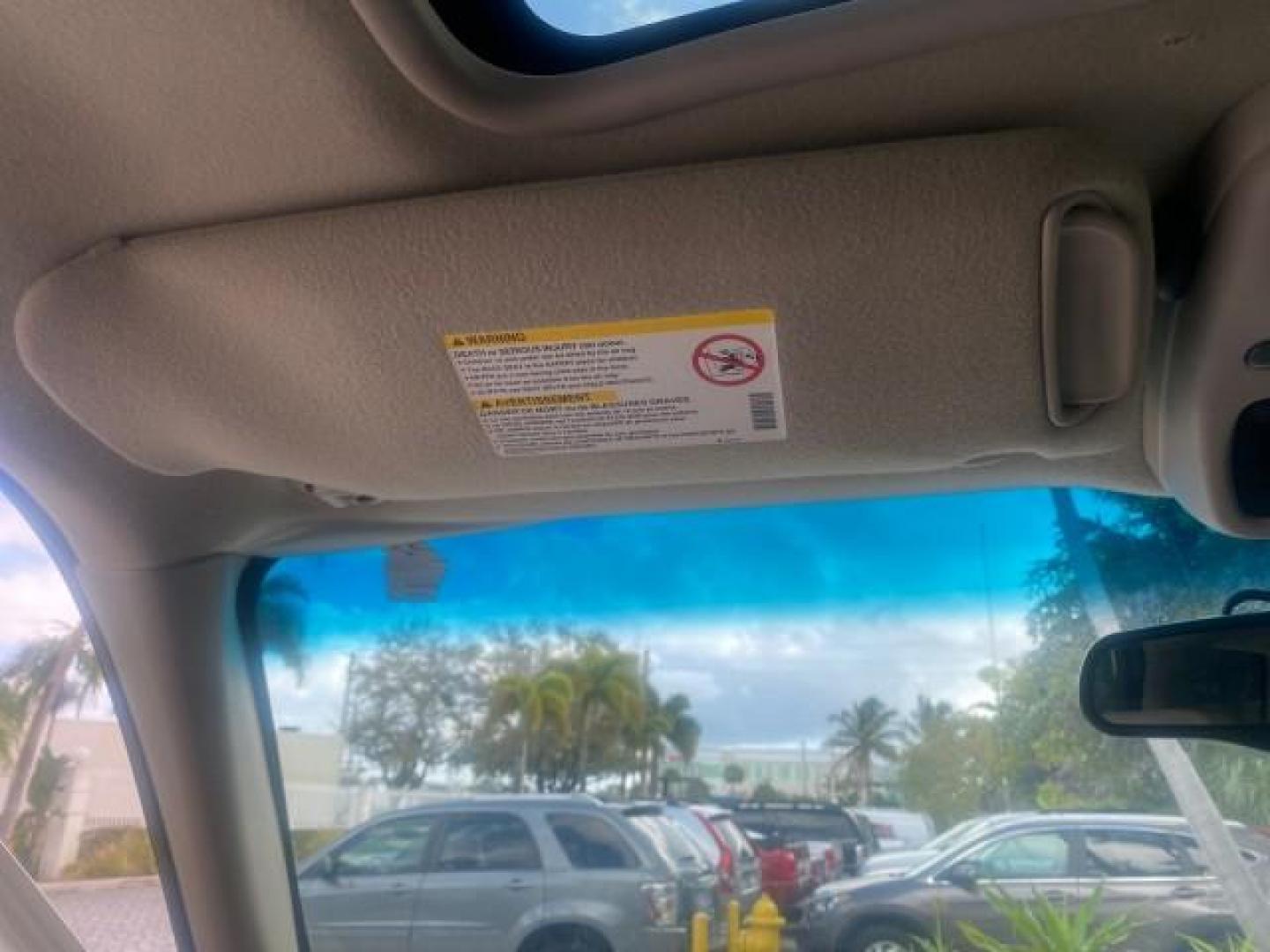 2002 White Diamond /Pewter Cadillac Escalade LOW MILES 67,881 1 OWNER (1GYEC63T92R) with an 5.3L Vortec 1000 SFI V8 Engine engine, Automatic transmission, located at 4701 North Dixie Hwy, Pompano Beach, FL, 33064, (954) 422-2889, 26.240938, -80.123474 - OUR WEBPAGE FLORIDACARS1.COM HAS OVER 100 PHOTOS AND FREE CARFAX LINK 2002 CADILLAC ESCALADE 1 OWNER SUNROOF WHITE DIAMOND PEARL NEW $48,735 VIN: 1GYEC63T92R185082 1 G Y E C 6 3 T 9 2 R 1 8 5 0 8 2 4 DOOR WAGON/SPORT UTILITY 5.3L V8 F GASOLINE 18 MPG REAR WHEEL DRIVE Features ABS Brakes Air Conditio - Photo#67