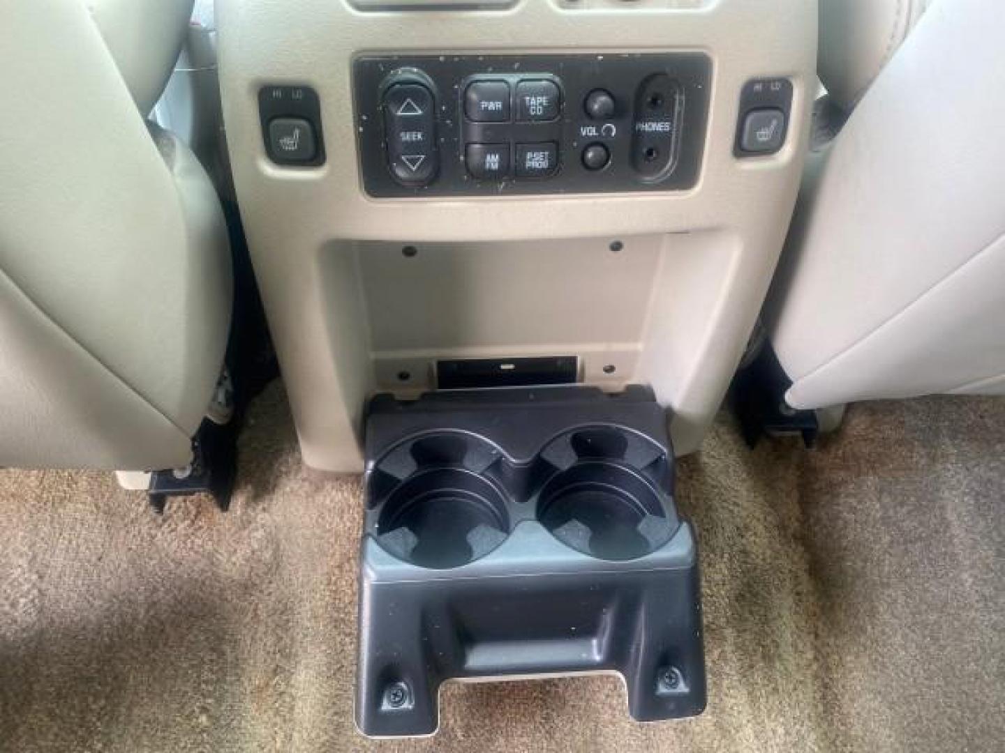 2002 White Diamond /Pewter Cadillac Escalade LOW MILES 67,881 1 OWNER (1GYEC63T92R) with an 5.3L Vortec 1000 SFI V8 Engine engine, Automatic transmission, located at 4701 North Dixie Hwy, Pompano Beach, FL, 33064, (954) 422-2889, 26.240938, -80.123474 - OUR WEBPAGE FLORIDACARS1.COM HAS OVER 100 PHOTOS AND FREE CARFAX LINK 2002 CADILLAC ESCALADE 1 OWNER SUNROOF WHITE DIAMOND PEARL NEW $48,735 VIN: 1GYEC63T92R185082 1 G Y E C 6 3 T 9 2 R 1 8 5 0 8 2 4 DOOR WAGON/SPORT UTILITY 5.3L V8 F GASOLINE 18 MPG REAR WHEEL DRIVE Features ABS Brakes Air Conditio - Photo#82