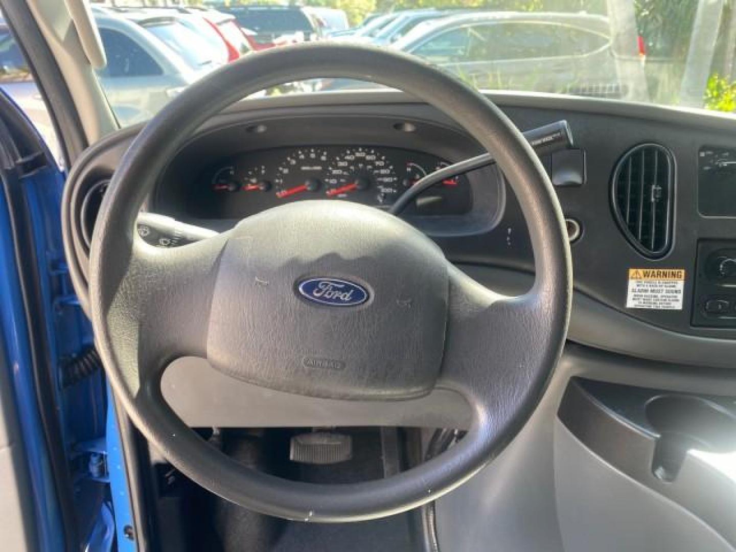 2006 True Blue Metallic /Medium Flint Ford Econoline Commercial Cutaway LOW MILES 27,641 1 OWNER (1FDWE35L16H) with an 5.4L SOHC EFI Triton V8 Engine engine, Automatic transmission, located at 4701 North Dixie Hwy, Pompano Beach, FL, 33064, (954) 422-2889, 26.240938, -80.123474 - OUR WEBPAGE FLORIDACARS1.COM HAS OVER 100 PHOTOS AND FREE CARFAX LINK 2006 FORD E350 SUPER DUTY 1 OWNER DUTY 13 FT BOX TRUCK VIN: 1FDWE35L16HB37597 1 F D W E 3 5 L 1 6 H B 3 7 5 9 7 CUTAWAY 5.4L V8 F GASOLINE REAR WHEEL DRIVE Features ABS Brakes Air Conditioning AM/FM Stereo Automatic Transmission V- Photo#48