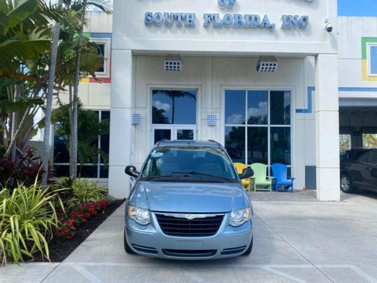 2006 Butane Blue Pearl /Med Slate Gray Chrysler T and C BRAUN ENTERVAN HANDICAP LOW MILES 64,097 (1A4GP44R76B) with an 3.3L OHV V6 Engine engine, Automatic transmission, located at 4701 North Dixie Hwy, Pompano Beach, FL, 33064, (954) 422-2889, 26.240938, -80.123474 - OUR WEBPAGE FLORIDACARS1.COM HAS OVER 100 PHOTOS AND FREE CARFAX LINK 2006 CHRYSLER TOWN AND COUNTRY LX BRAUN ENTERVAN $20,000 PLUS CONVERSION POWER RAMP DRIVER SEAT SWIVELS VIN: 1A4GP44R76B751954 1 A 4 G P 4 4 R 7 6 B 7 5 1 9 5 4 VAN 3.3L V6 F OHV 24V GASOLINE 26 MPG FRONT WHEEL DRIVE Features ABS- Photo#26