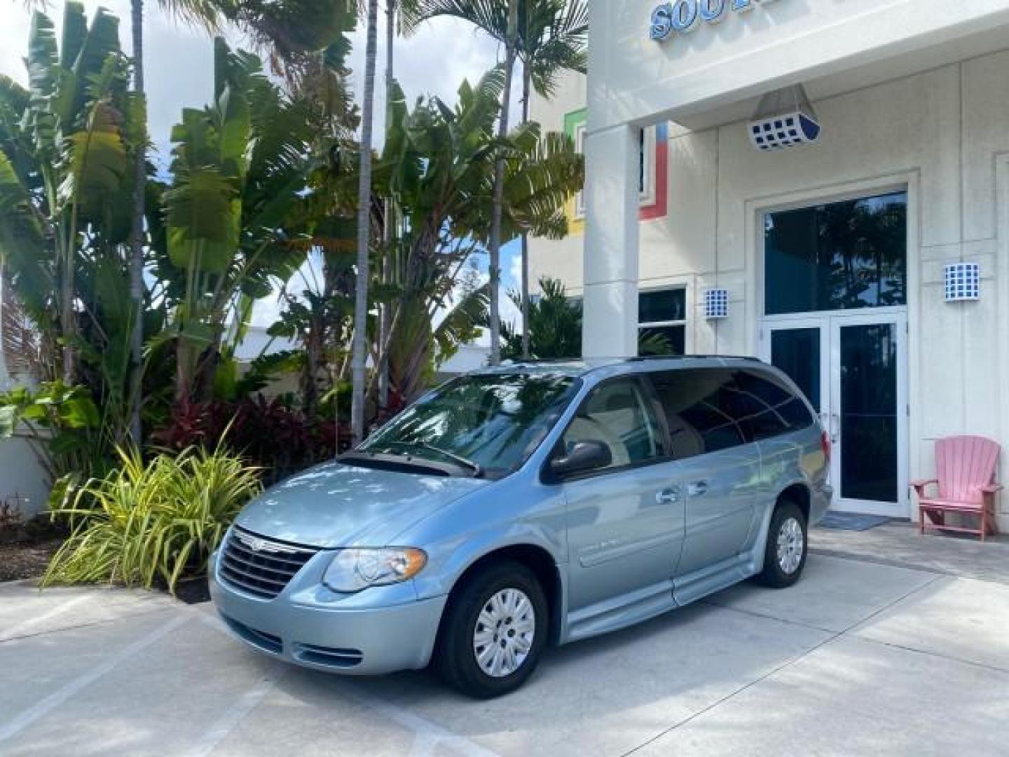2006 Butane Blue Pearl /Med Slate Gray Chrysler T and C BRAUN ENTERVAN HANDICAP LOW MILES 64,097 (1A4GP44R76B) with an 3.3L OHV V6 Engine engine, Automatic transmission, located at 4701 North Dixie Hwy, Pompano Beach, FL, 33064, (954) 422-2889, 26.240938, -80.123474 - OUR WEBPAGE FLORIDACARS1.COM HAS OVER 100 PHOTOS AND FREE CARFAX LINK 2006 CHRYSLER TOWN AND COUNTRY LX BRAUN ENTERVAN $20,000 PLUS CONVERSION POWER RAMP DRIVER SEAT SWIVELS VIN: 1A4GP44R76B751954 1 A 4 G P 4 4 R 7 6 B 7 5 1 9 5 4 VAN 3.3L V6 F OHV 24V GASOLINE 26 MPG FRONT WHEEL DRIVE Features ABS- Photo#28
