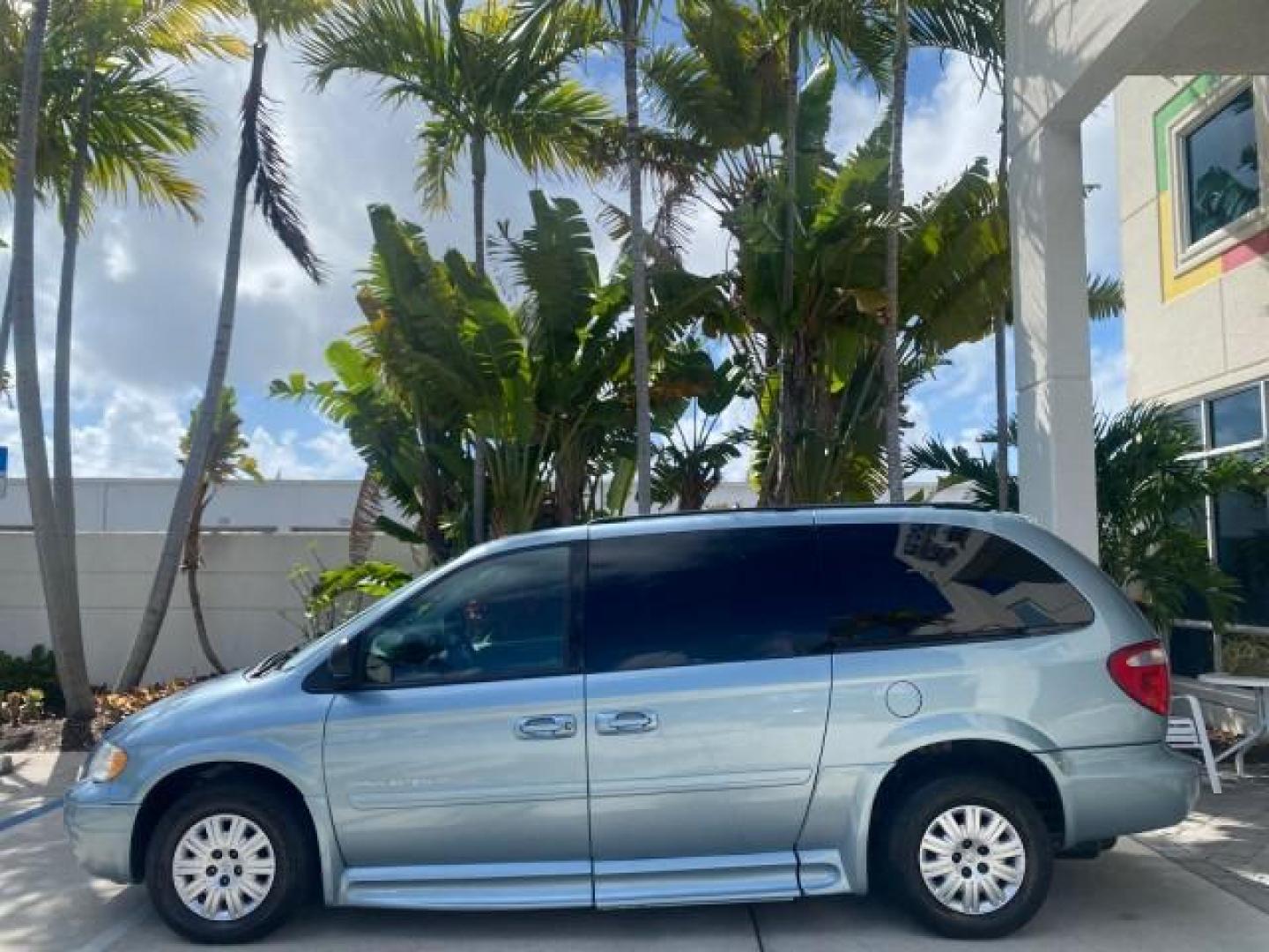 2006 Butane Blue Pearl /Med Slate Gray Chrysler T and C BRAUN ENTERVAN HANDICAP LOW MILES 64,097 (1A4GP44R76B) with an 3.3L OHV V6 Engine engine, Automatic transmission, located at 4701 North Dixie Hwy, Pompano Beach, FL, 33064, (954) 422-2889, 26.240938, -80.123474 - OUR WEBPAGE FLORIDACARS1.COM HAS OVER 100 PHOTOS AND FREE CARFAX LINK 2006 CHRYSLER TOWN AND COUNTRY LX BRAUN ENTERVAN $20,000 PLUS CONVERSION POWER RAMP DRIVER SEAT SWIVELS VIN: 1A4GP44R76B751954 1 A 4 G P 4 4 R 7 6 B 7 5 1 9 5 4 VAN 3.3L V6 F OHV 24V GASOLINE 26 MPG FRONT WHEEL DRIVE Features ABS- Photo#31