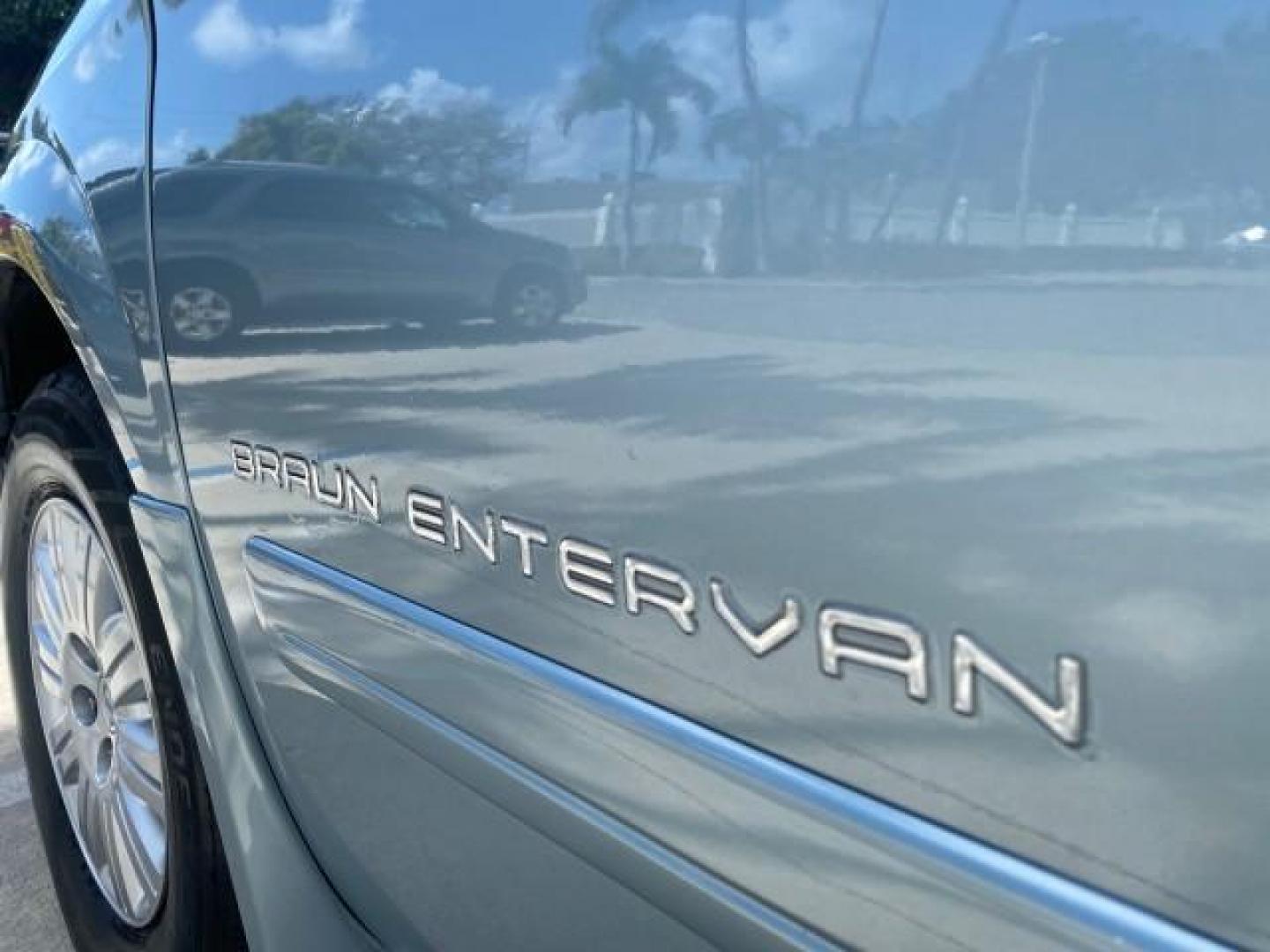 2006 Butane Blue Pearl /Med Slate Gray Chrysler T and C BRAUN ENTERVAN HANDICAP LOW MILES 64,097 (1A4GP44R76B) with an 3.3L OHV V6 Engine engine, Automatic transmission, located at 4701 North Dixie Hwy, Pompano Beach, FL, 33064, (954) 422-2889, 26.240938, -80.123474 - OUR WEBPAGE FLORIDACARS1.COM HAS OVER 100 PHOTOS AND FREE CARFAX LINK 2006 CHRYSLER TOWN AND COUNTRY LX BRAUN ENTERVAN $20,000 PLUS CONVERSION POWER RAMP DRIVER SEAT SWIVELS VIN: 1A4GP44R76B751954 1 A 4 G P 4 4 R 7 6 B 7 5 1 9 5 4 VAN 3.3L V6 F OHV 24V GASOLINE 26 MPG FRONT WHEEL DRIVE Features ABS- Photo#39