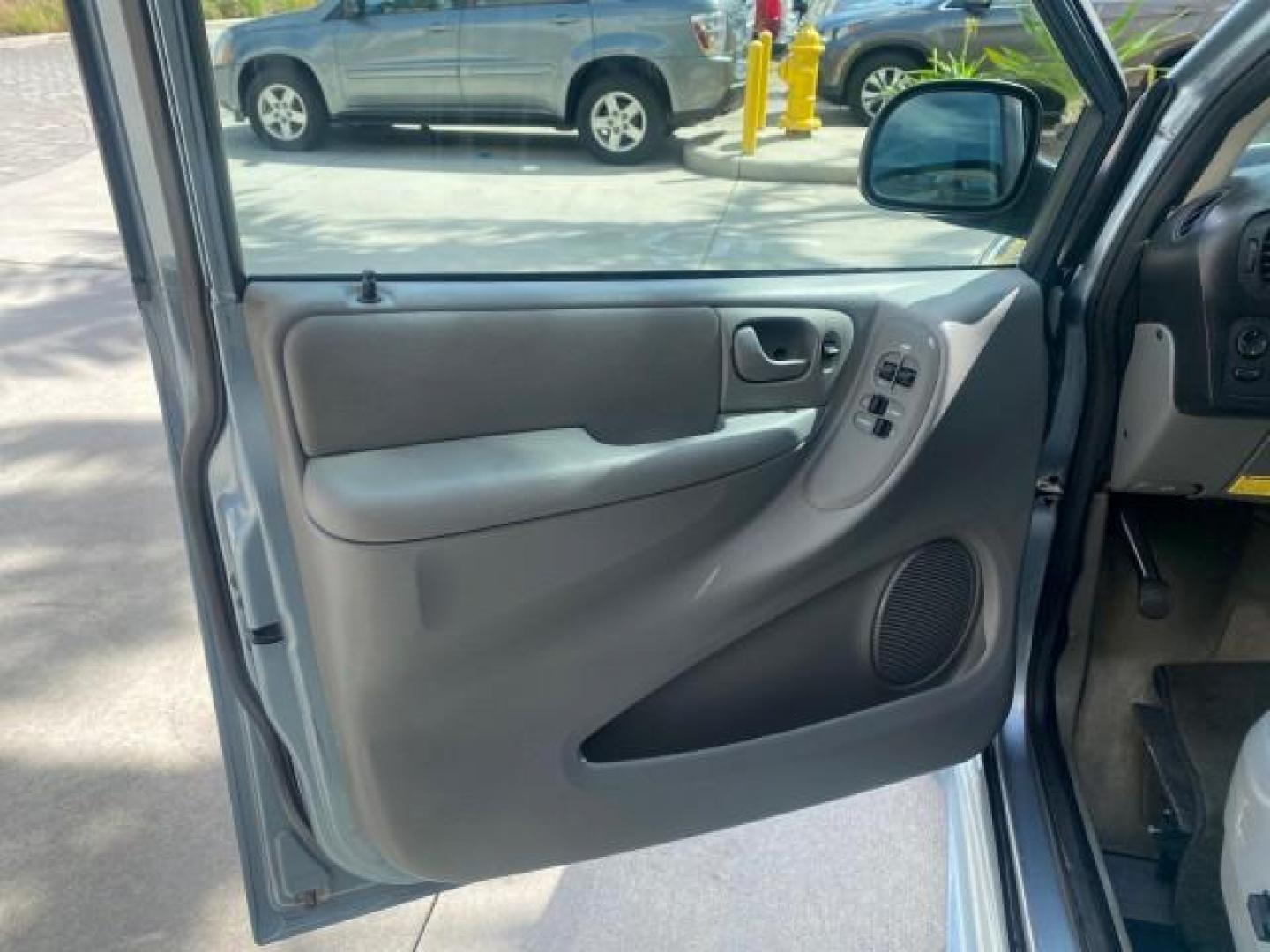 2006 Butane Blue Pearl /Med Slate Gray Chrysler T and C BRAUN ENTERVAN HANDICAP LOW MILES 64,097 (1A4GP44R76B) with an 3.3L OHV V6 Engine engine, Automatic transmission, located at 4701 North Dixie Hwy, Pompano Beach, FL, 33064, (954) 422-2889, 26.240938, -80.123474 - OUR WEBPAGE FLORIDACARS1.COM HAS OVER 100 PHOTOS AND FREE CARFAX LINK 2006 CHRYSLER TOWN AND COUNTRY LX BRAUN ENTERVAN $20,000 PLUS CONVERSION POWER RAMP DRIVER SEAT SWIVELS VIN: 1A4GP44R76B751954 1 A 4 G P 4 4 R 7 6 B 7 5 1 9 5 4 VAN 3.3L V6 F OHV 24V GASOLINE 26 MPG FRONT WHEEL DRIVE Features ABS- Photo#42