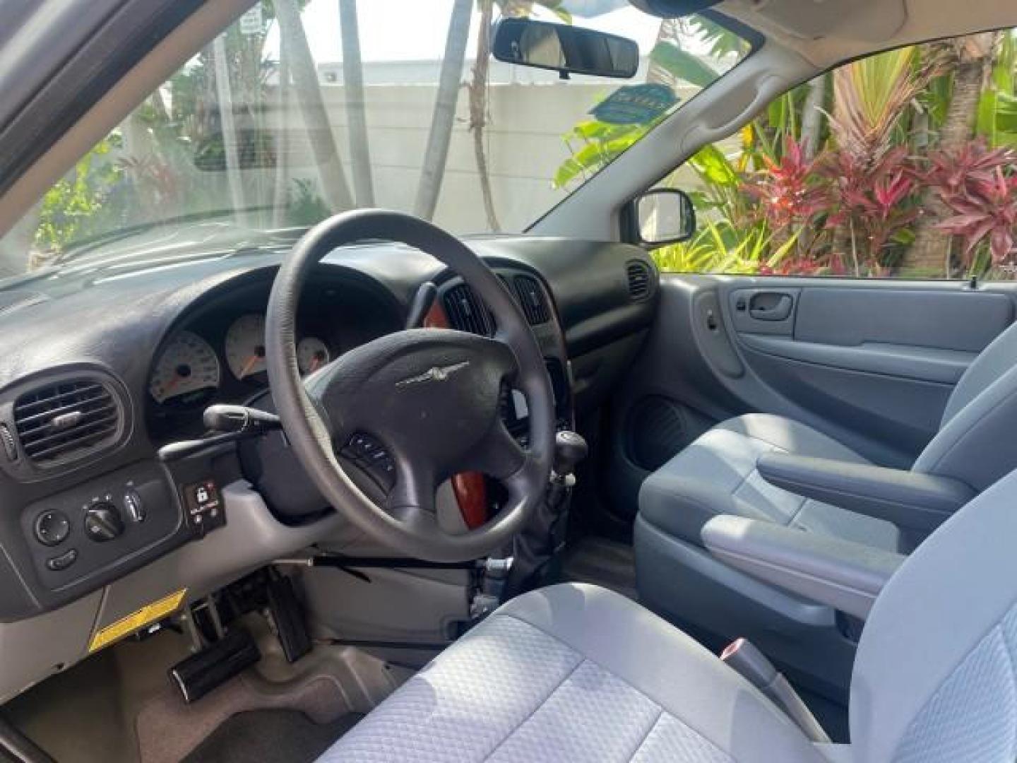2006 Butane Blue Pearl /Med Slate Gray Chrysler T and C BRAUN ENTERVAN HANDICAP LOW MILES 64,097 (1A4GP44R76B) with an 3.3L OHV V6 Engine engine, Automatic transmission, located at 4701 North Dixie Hwy, Pompano Beach, FL, 33064, (954) 422-2889, 26.240938, -80.123474 - OUR WEBPAGE FLORIDACARS1.COM HAS OVER 100 PHOTOS AND FREE CARFAX LINK 2006 CHRYSLER TOWN AND COUNTRY LX BRAUN ENTERVAN $20,000 PLUS CONVERSION POWER RAMP DRIVER SEAT SWIVELS VIN: 1A4GP44R76B751954 1 A 4 G P 4 4 R 7 6 B 7 5 1 9 5 4 VAN 3.3L V6 F OHV 24V GASOLINE 26 MPG FRONT WHEEL DRIVE Features ABS- Photo#48