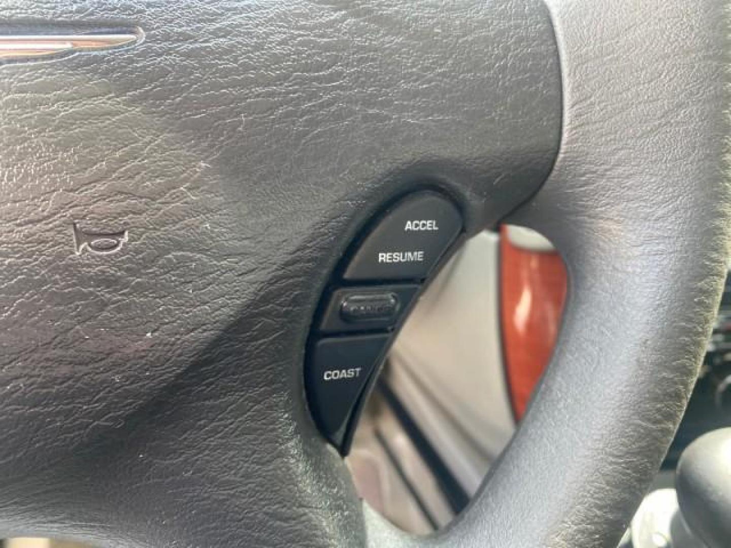 2006 Butane Blue Pearl /Med Slate Gray Chrysler T and C BRAUN ENTERVAN HANDICAP LOW MILES 64,097 (1A4GP44R76B) with an 3.3L OHV V6 Engine engine, Automatic transmission, located at 4701 North Dixie Hwy, Pompano Beach, FL, 33064, (954) 422-2889, 26.240938, -80.123474 - OUR WEBPAGE FLORIDACARS1.COM HAS OVER 100 PHOTOS AND FREE CARFAX LINK 2006 CHRYSLER TOWN AND COUNTRY LX BRAUN ENTERVAN $20,000 PLUS CONVERSION POWER RAMP DRIVER SEAT SWIVELS VIN: 1A4GP44R76B751954 1 A 4 G P 4 4 R 7 6 B 7 5 1 9 5 4 VAN 3.3L V6 F OHV 24V GASOLINE 26 MPG FRONT WHEEL DRIVE Features ABS- Photo#52