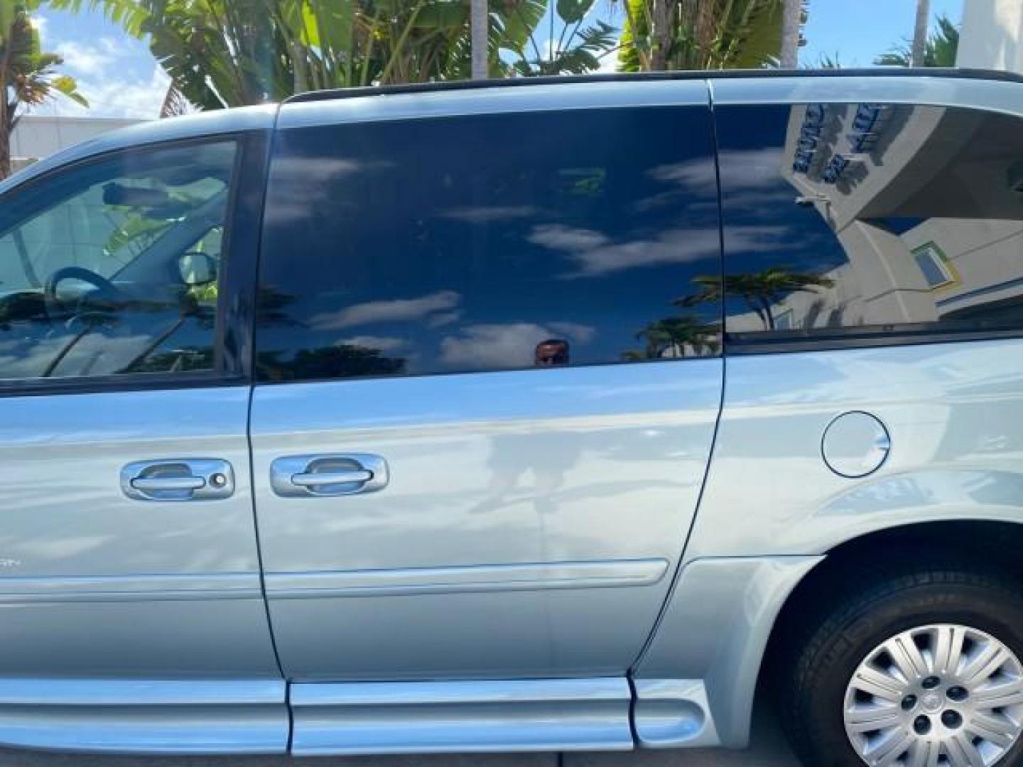 2006 Butane Blue Pearl /Med Slate Gray Chrysler T and C BRAUN ENTERVAN HANDICAP LOW MILES 64,097 (1A4GP44R76B) with an 3.3L OHV V6 Engine engine, Automatic transmission, located at 4701 North Dixie Hwy, Pompano Beach, FL, 33064, (954) 422-2889, 26.240938, -80.123474 - OUR WEBPAGE FLORIDACARS1.COM HAS OVER 100 PHOTOS AND FREE CARFAX LINK 2006 CHRYSLER TOWN AND COUNTRY LX BRAUN ENTERVAN $20,000 PLUS CONVERSION POWER RAMP DRIVER SEAT SWIVELS VIN: 1A4GP44R76B751954 1 A 4 G P 4 4 R 7 6 B 7 5 1 9 5 4 VAN 3.3L V6 F OHV 24V GASOLINE 26 MPG FRONT WHEEL DRIVE Features ABS- Photo#87