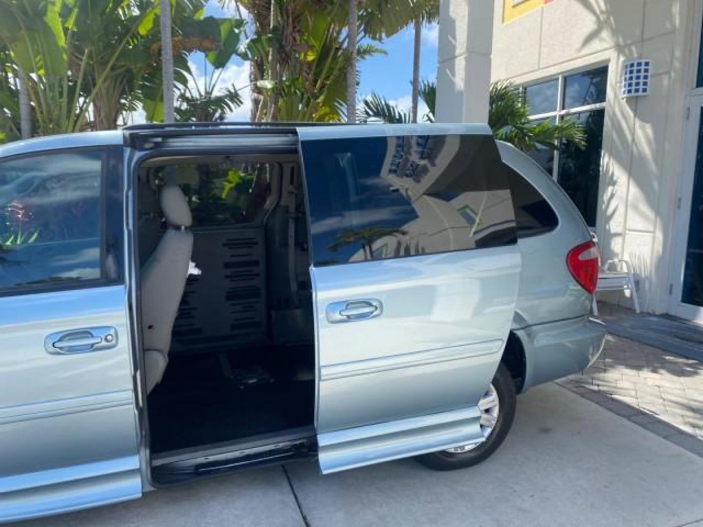 2006 Butane Blue Pearl /Med Slate Gray Chrysler T and C BRAUN ENTERVAN HANDICAP LOW MILES 64,097 (1A4GP44R76B) with an 3.3L OHV V6 Engine engine, Automatic transmission, located at 4701 North Dixie Hwy, Pompano Beach, FL, 33064, (954) 422-2889, 26.240938, -80.123474 - OUR WEBPAGE FLORIDACARS1.COM HAS OVER 100 PHOTOS AND FREE CARFAX LINK 2006 CHRYSLER TOWN AND COUNTRY LX BRAUN ENTERVAN $20,000 PLUS CONVERSION POWER RAMP DRIVER SEAT SWIVELS VIN: 1A4GP44R76B751954 1 A 4 G P 4 4 R 7 6 B 7 5 1 9 5 4 VAN 3.3L V6 F OHV 24V GASOLINE 26 MPG FRONT WHEEL DRIVE Features ABS- Photo#88