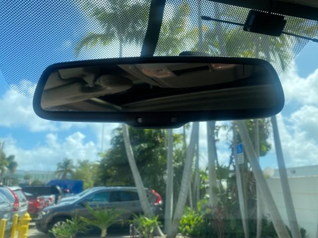 2013 White Platinum Tri-Coat Metallic /Stone Lincoln Navigator LOW MILES 79,153 NAV SUNROOF (5LMJJ2H51DE) with an 5.4L SOHC 24-Valve V8 FFV Engine engine, Automatic transmission, located at 4701 North Dixie Hwy, Pompano Beach, FL, 33064, (954) 422-2889, 26.240938, -80.123474 - OUR WEBPAGE FLORIDACARS1.COM HAS OVER 100 PHOTOS AND FREE CARFAX LINK 2013 LINCOLN NAVIGATOR WHITE PLATINUM TRI-COAT METALLIC SUNROOF NAVIGATION NEW $57,875 VIN: 5LMJJ2H51DEL04405 5 L M J J 2 H 5 1 D E L 0 4 4 0 5 4 DOOR WAGON/SPORT UTILITY 5.4L V8 F SOHC 24V FLEX FUEL 20 MPG REAR WHEEL DRIVE Featur - Photo#64