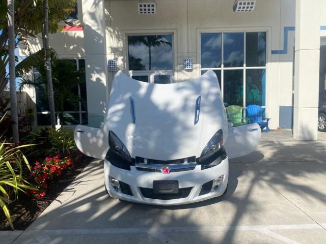 2008 Polar White /Black Saturn Sky Red Line LOW MILES 29,810 SOFT TOP (1G8MF35X78Y) with an Turbocharged And Intercooled Ecotec 2.0L VVT DOHC 4-Cyl Aluminum Engine engine, Automatic transmission, located at 4701 North Dixie Hwy, Pompano Beach, FL, 33064, (954) 422-2889, 26.240938, -80.123474 - OUR WEBPAGE FLORIDACARS1.COM HAS OVER 100 PHOTOS AND FREE CARFAX LINK 2008 SATURN SKY RED LINE TOP OF THE LINE TURBO FAST VIN: 1G8MF35X78Y121221 1 G 8 M F 3 5 X 7 8 Y 1 2 1 2 2 1 CONVERTIBLE 2.0L I4 F DOHC GASOLINE 31 MPG REAR WHEEL DRIVE Features ABS Brakes Air Conditioning Alloy Wheels AM/FM Stere - Photo#16