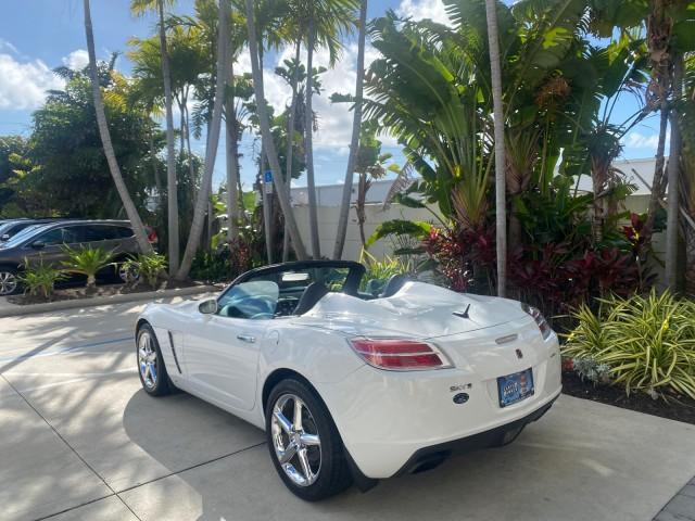 2008 Polar White /Black Saturn Sky Red Line LOW MILES 29,810 SOFT TOP (1G8MF35X78Y) with an Turbocharged And Intercooled Ecotec 2.0L VVT DOHC 4-Cyl Aluminum Engine engine, Automatic transmission, located at 4701 North Dixie Hwy, Pompano Beach, FL, 33064, (954) 422-2889, 26.240938, -80.123474 - OUR WEBPAGE FLORIDACARS1.COM HAS OVER 100 PHOTOS AND FREE CARFAX LINK 2008 SATURN SKY RED LINE TOP OF THE LINE TURBO FAST VIN: 1G8MF35X78Y121221 1 G 8 M F 3 5 X 7 8 Y 1 2 1 2 2 1 CONVERTIBLE 2.0L I4 F DOHC GASOLINE 31 MPG REAR WHEEL DRIVE Features ABS Brakes Air Conditioning Alloy Wheels AM/FM Stere - Photo#42