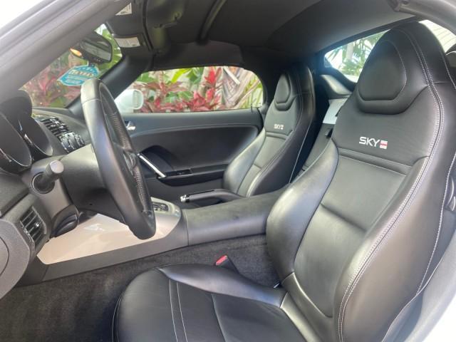 2008 Polar White /Black Saturn Sky Red Line LOW MILES 29,810 SOFT TOP (1G8MF35X78Y) with an Turbocharged And Intercooled Ecotec 2.0L VVT DOHC 4-Cyl Aluminum Engine engine, Automatic transmission, located at 4701 North Dixie Hwy, Pompano Beach, FL, 33064, (954) 422-2889, 26.240938, -80.123474 - OUR WEBPAGE FLORIDACARS1.COM HAS OVER 100 PHOTOS AND FREE CARFAX LINK 2008 SATURN SKY RED LINE TOP OF THE LINE TURBO FAST VIN: 1G8MF35X78Y121221 1 G 8 M F 3 5 X 7 8 Y 1 2 1 2 2 1 CONVERTIBLE 2.0L I4 F DOHC GASOLINE 31 MPG REAR WHEEL DRIVE Features ABS Brakes Air Conditioning Alloy Wheels AM/FM Stere - Photo#66