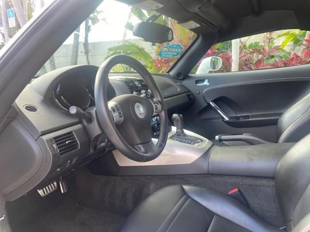 2008 Polar White /Black Saturn Sky Red Line LOW MILES 29,810 SOFT TOP (1G8MF35X78Y) with an Turbocharged And Intercooled Ecotec 2.0L VVT DOHC 4-Cyl Aluminum Engine engine, Automatic transmission, located at 4701 North Dixie Hwy, Pompano Beach, FL, 33064, (954) 422-2889, 26.240938, -80.123474 - OUR WEBPAGE FLORIDACARS1.COM HAS OVER 100 PHOTOS AND FREE CARFAX LINK 2008 SATURN SKY RED LINE TOP OF THE LINE TURBO FAST VIN: 1G8MF35X78Y121221 1 G 8 M F 3 5 X 7 8 Y 1 2 1 2 2 1 CONVERTIBLE 2.0L I4 F DOHC GASOLINE 31 MPG REAR WHEEL DRIVE Features ABS Brakes Air Conditioning Alloy Wheels AM/FM Stere - Photo#70