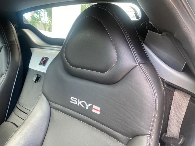 2008 Polar White /Black Saturn Sky Red Line LOW MILES 29,810 SOFT TOP (1G8MF35X78Y) with an Turbocharged And Intercooled Ecotec 2.0L VVT DOHC 4-Cyl Aluminum Engine engine, Automatic transmission, located at 4701 North Dixie Hwy, Pompano Beach, FL, 33064, (954) 422-2889, 26.240938, -80.123474 - OUR WEBPAGE FLORIDACARS1.COM HAS OVER 100 PHOTOS AND FREE CARFAX LINK 2008 SATURN SKY RED LINE TOP OF THE LINE TURBO FAST VIN: 1G8MF35X78Y121221 1 G 8 M F 3 5 X 7 8 Y 1 2 1 2 2 1 CONVERTIBLE 2.0L I4 F DOHC GASOLINE 31 MPG REAR WHEEL DRIVE Features ABS Brakes Air Conditioning Alloy Wheels AM/FM Stere - Photo#71