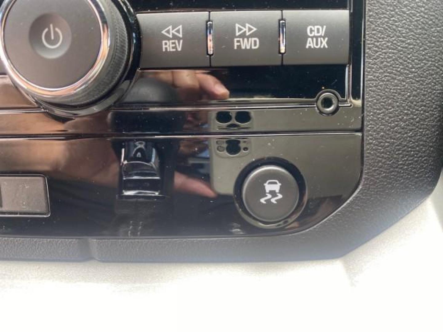 2008 Polar White /Black Saturn Sky Red Line LOW MILES 29,810 SOFT TOP (1G8MF35X78Y) with an Turbocharged And Intercooled Ecotec 2.0L VVT DOHC 4-Cyl Aluminum Engine engine, Automatic transmission, located at 4701 North Dixie Hwy, Pompano Beach, FL, 33064, (954) 422-2889, 26.240938, -80.123474 - OUR WEBPAGE FLORIDACARS1.COM HAS OVER 100 PHOTOS AND FREE CARFAX LINK 2008 SATURN SKY RED LINE TOP OF THE LINE TURBO FAST VIN: 1G8MF35X78Y121221 1 G 8 M F 3 5 X 7 8 Y 1 2 1 2 2 1 CONVERTIBLE 2.0L I4 F DOHC GASOLINE 31 MPG REAR WHEEL DRIVE Features ABS Brakes Air Conditioning Alloy Wheels AM/FM Stere - Photo#86