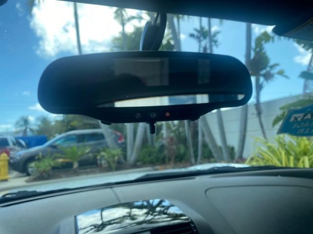 2008 Polar White /Black Saturn Sky Red Line LOW MILES 29,810 SOFT TOP (1G8MF35X78Y) with an Turbocharged And Intercooled Ecotec 2.0L VVT DOHC 4-Cyl Aluminum Engine engine, Automatic transmission, located at 4701 North Dixie Hwy, Pompano Beach, FL, 33064, (954) 422-2889, 26.240938, -80.123474 - OUR WEBPAGE FLORIDACARS1.COM HAS OVER 100 PHOTOS AND FREE CARFAX LINK 2008 SATURN SKY RED LINE TOP OF THE LINE TURBO FAST VIN: 1G8MF35X78Y121221 1 G 8 M F 3 5 X 7 8 Y 1 2 1 2 2 1 CONVERTIBLE 2.0L I4 F DOHC GASOLINE 31 MPG REAR WHEEL DRIVE Features ABS Brakes Air Conditioning Alloy Wheels AM/FM Stere - Photo#92