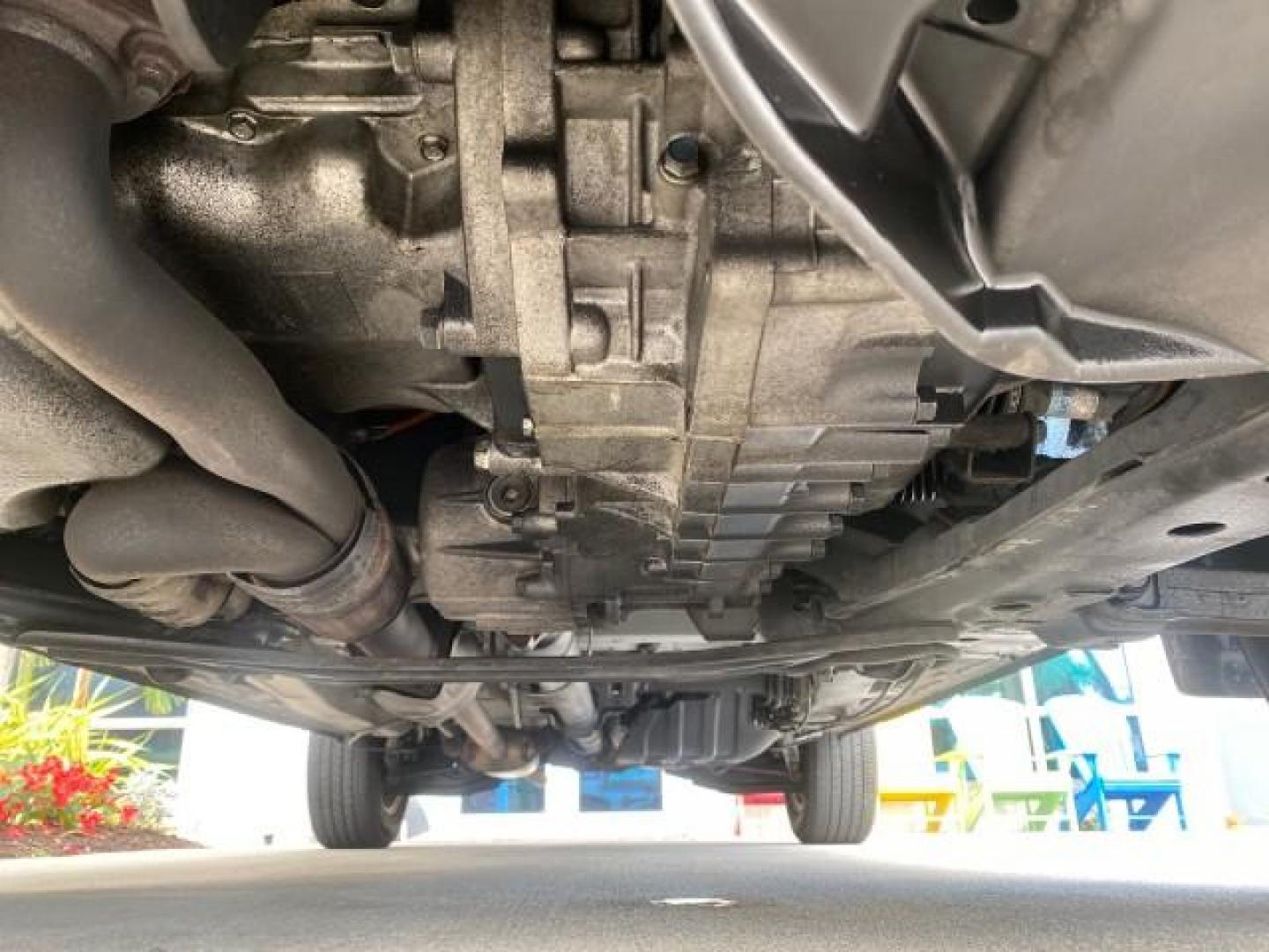 2007 Formal Black /Gray Honda Ridgeline RTL w/Leather 1 OWNER FL (2HJYK16557H) with an 3.5L SOHC PGM-FI 24-Valve VTEC V6 Engine engine, Automatic transmission, located at 4701 North Dixie Hwy, Pompano Beach, FL, 33064, (954) 422-2889, 26.240938, -80.123474 - OUR WEBPAGE FLORIDACARS1.COM HAS OVER 100 PHOTOS AND FREE CARFAX LINK 2007 HONDA RIDGELINE RTL 1 OWNER NEW $35,535 VIN: 2HJYK16557H543559 2 H J Y K 1 6 5 5 7 H 5 4 3 5 5 9 CREW PICKUP 3.5L V6 F SOHC 24V GASOLINE 21 MPG FRONT WHEEL DRIVE W/ 4X4 Features ABS Brakes Air Conditioning Alloy Wheels AM/FM - Photo#21